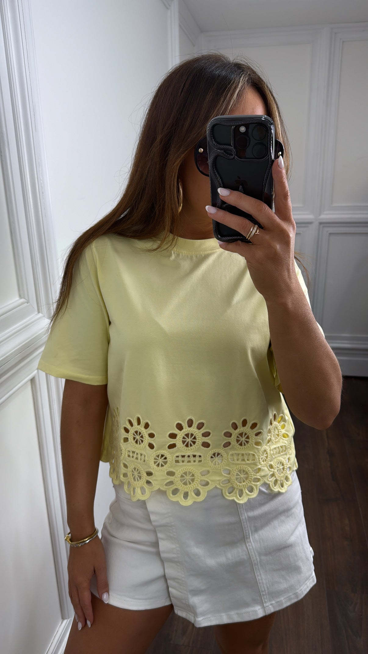 MINNIE lemon broderie anglaise hem t-shirt