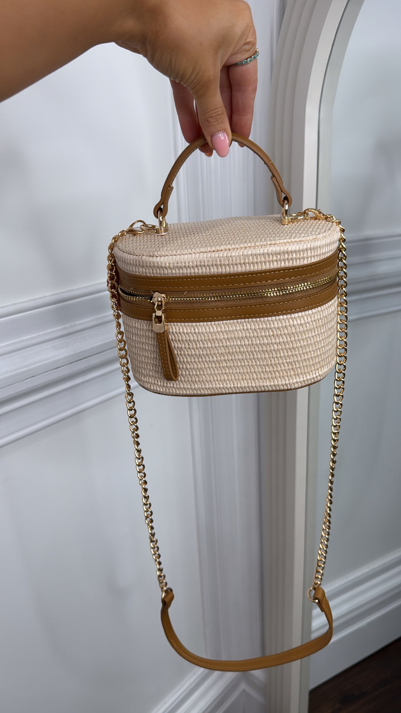 FREYA beige bucket bag