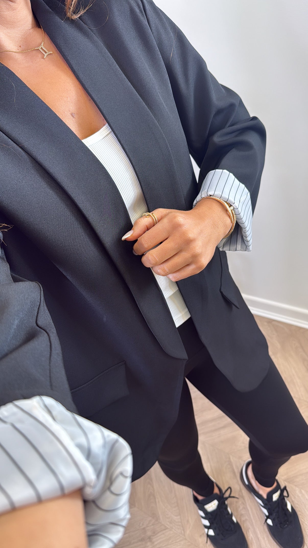 JENNIFER black blazer with pinstripe cuff