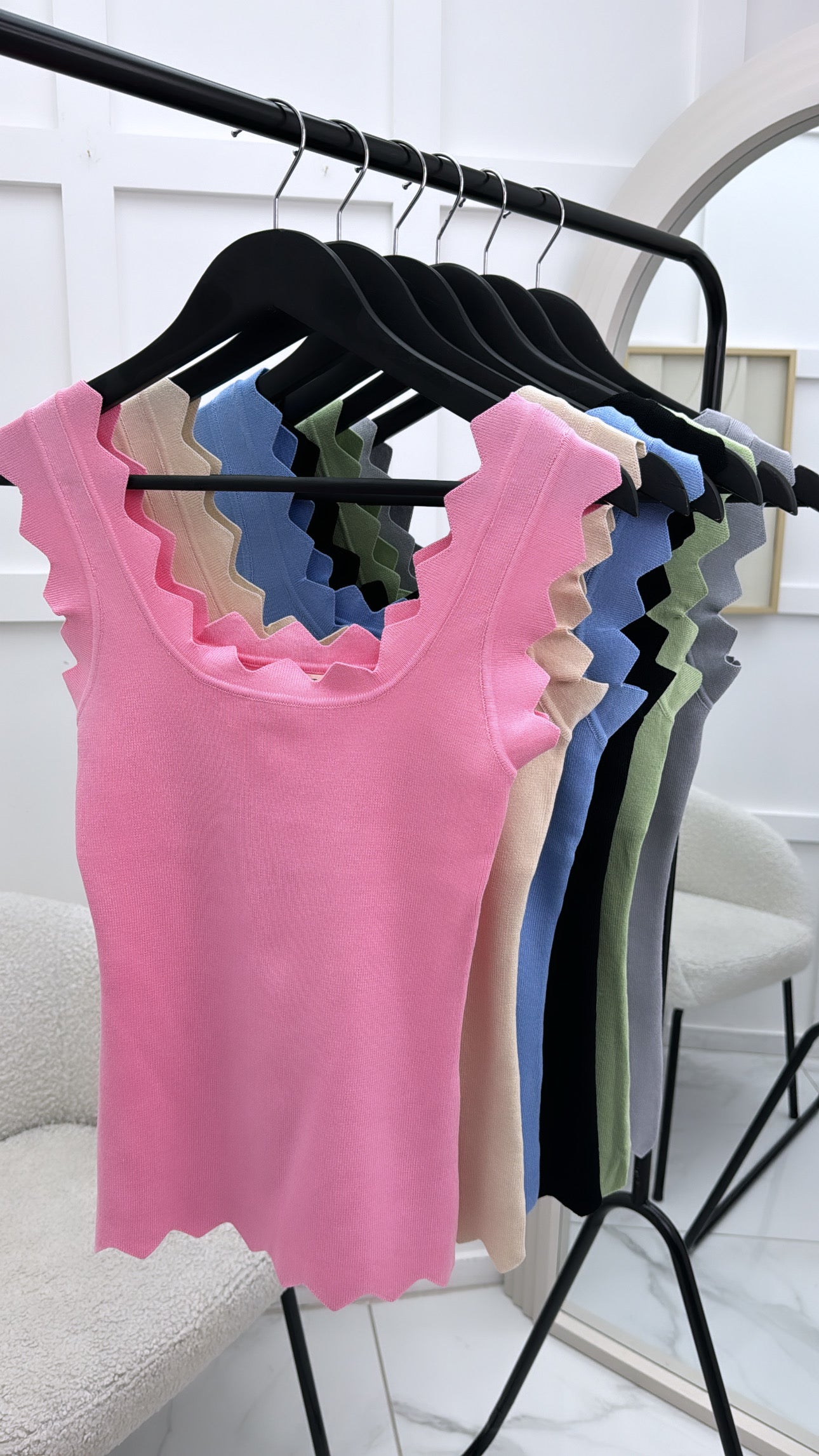 MYLA pink scalloped knitted top