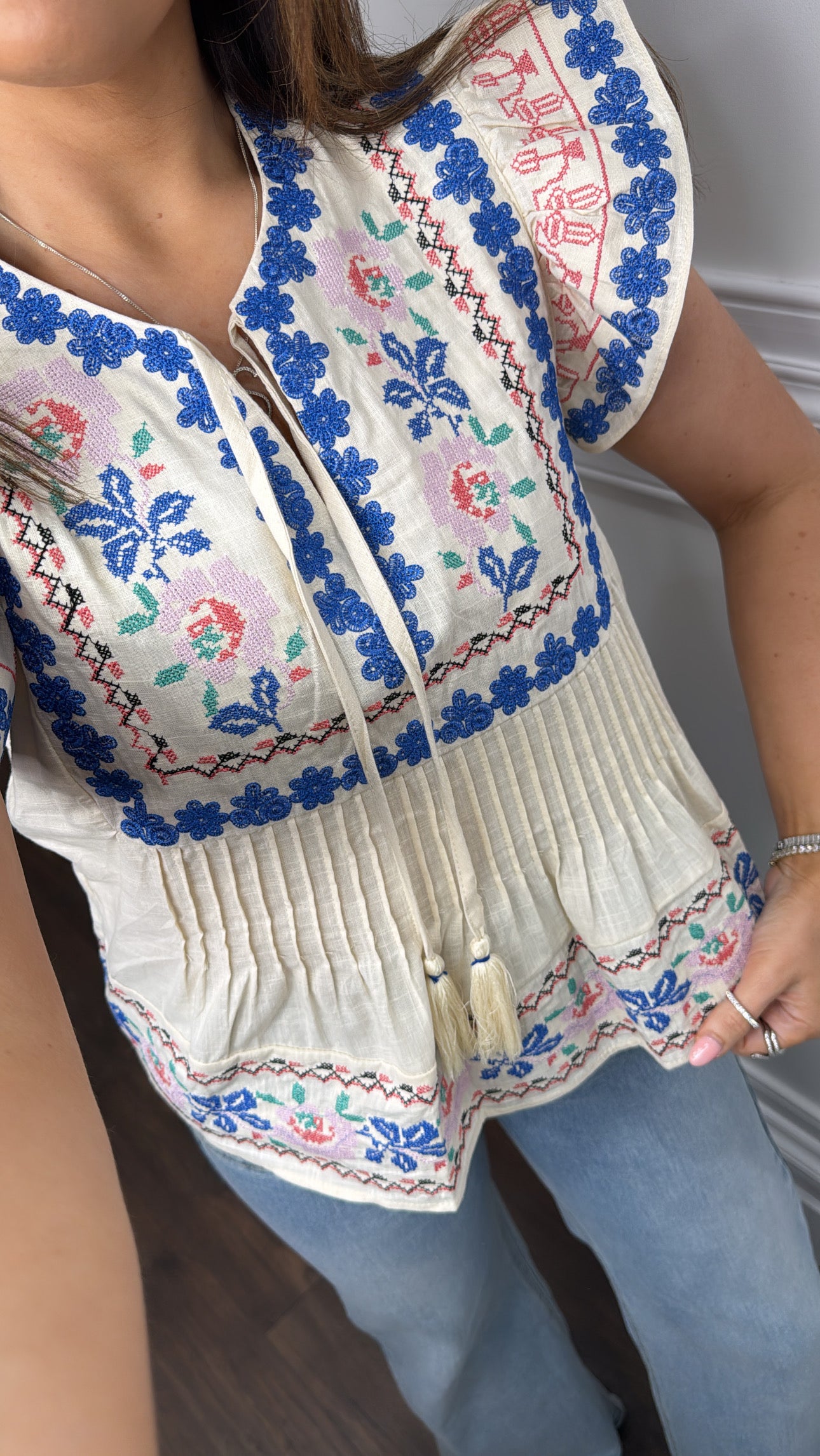 ELENOR beige embroidered detail top