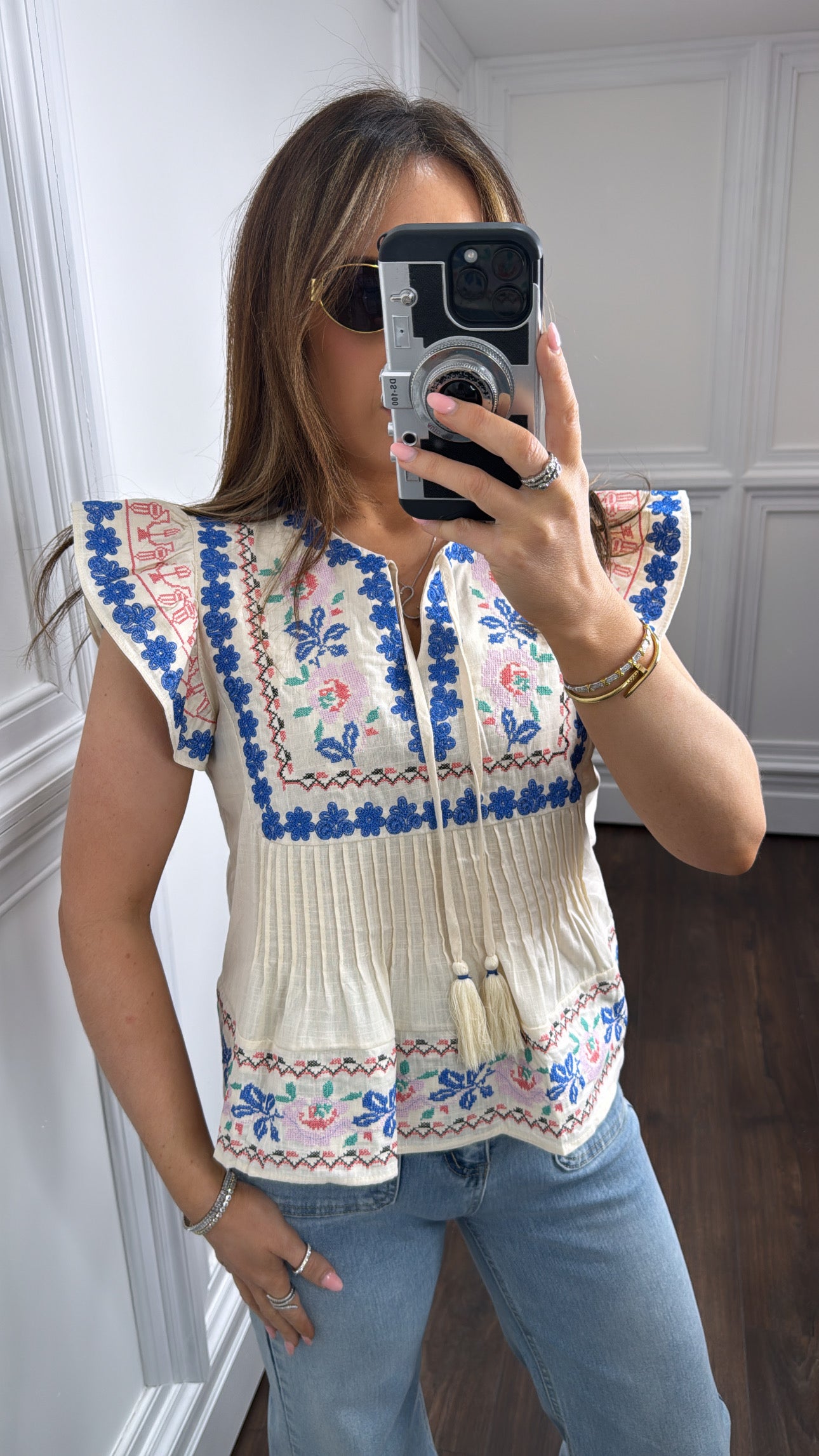 ELENOR beige embroidered detail top