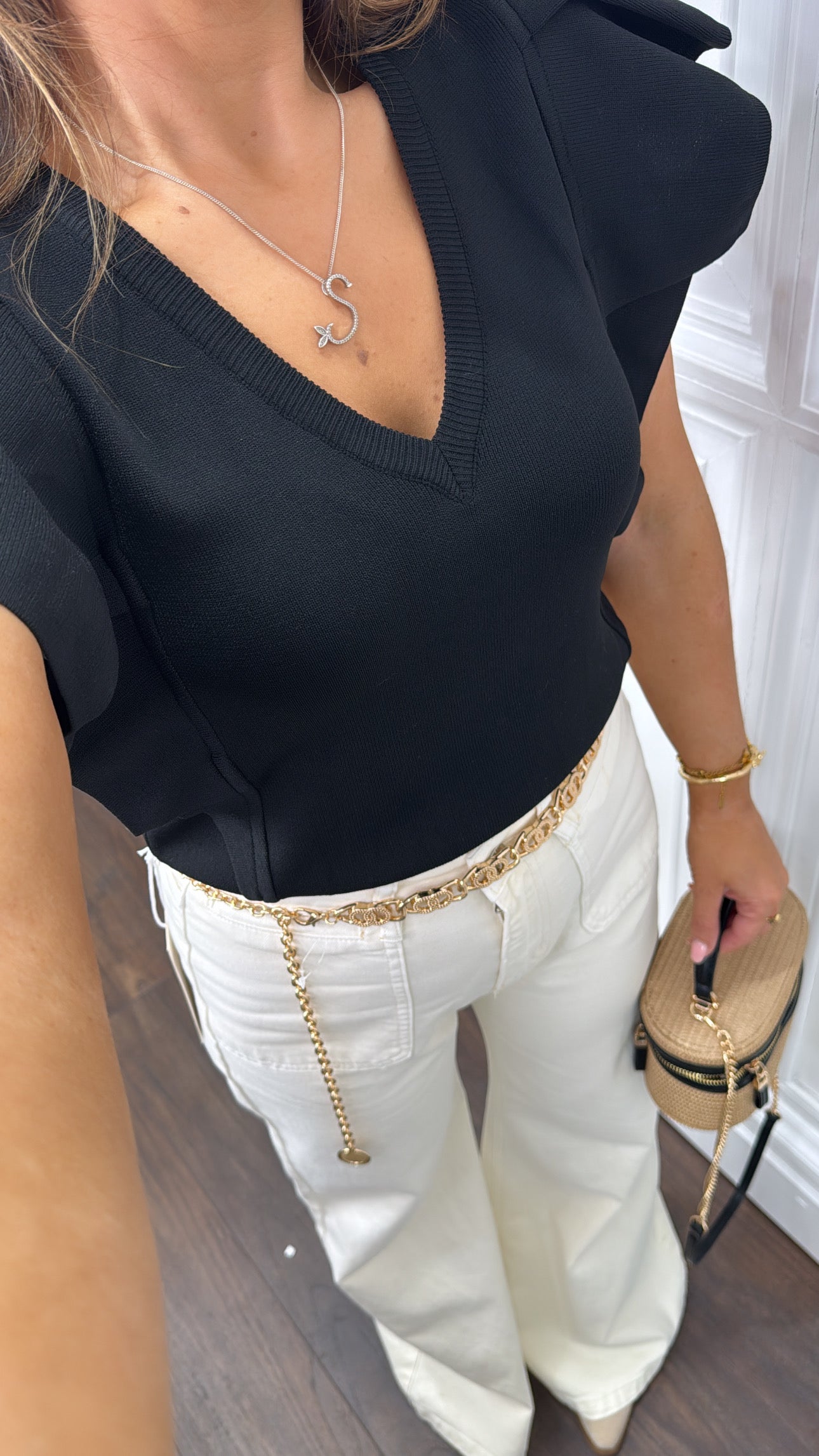 LILY black ruffle v-neck knitted top