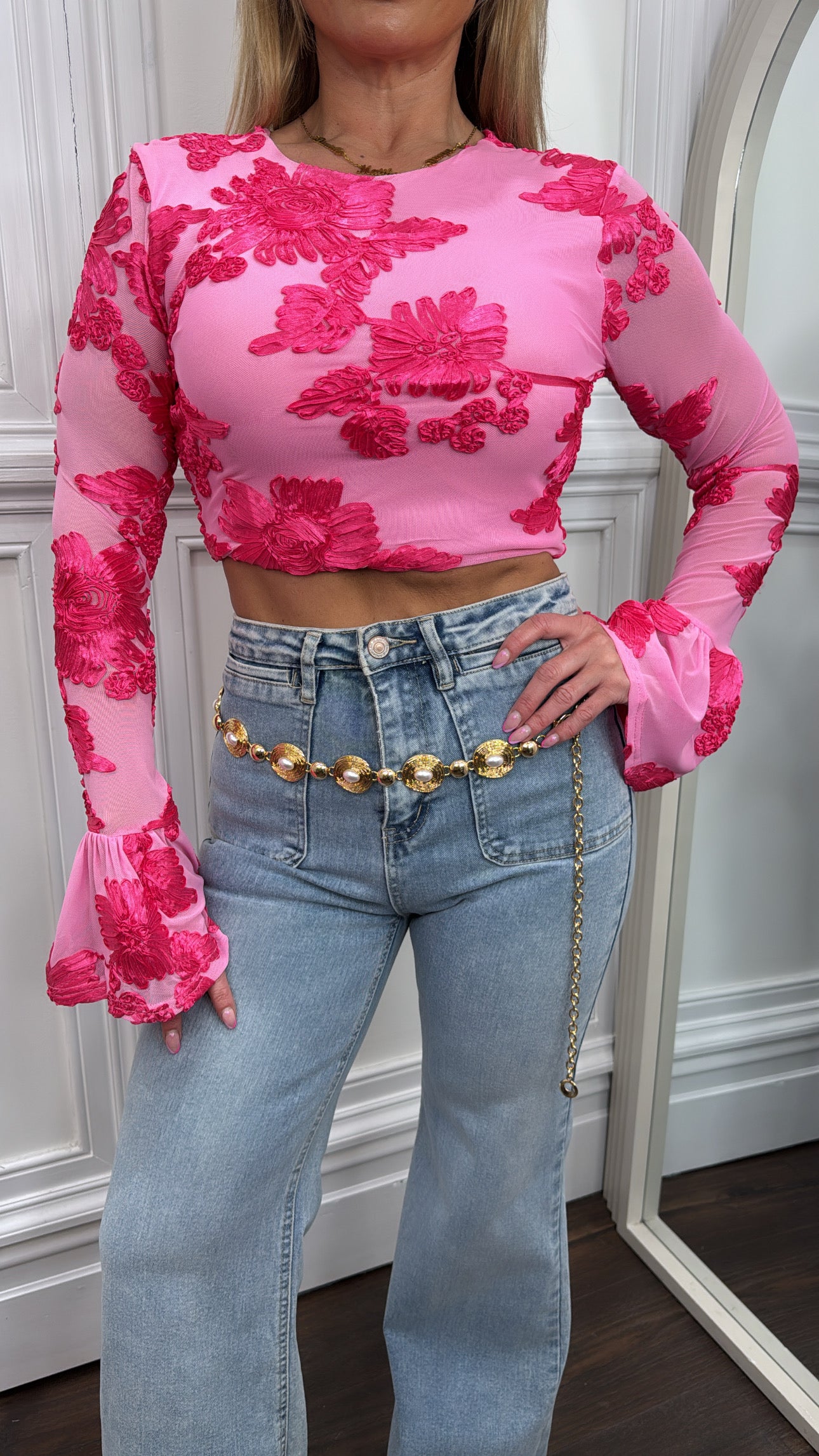 REEVA pink floral cuff top