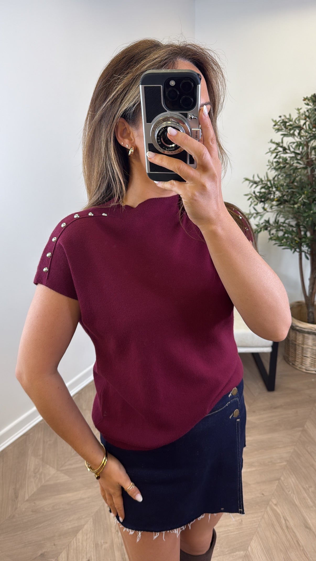 KAYLA burgundy fine knit stud detail top