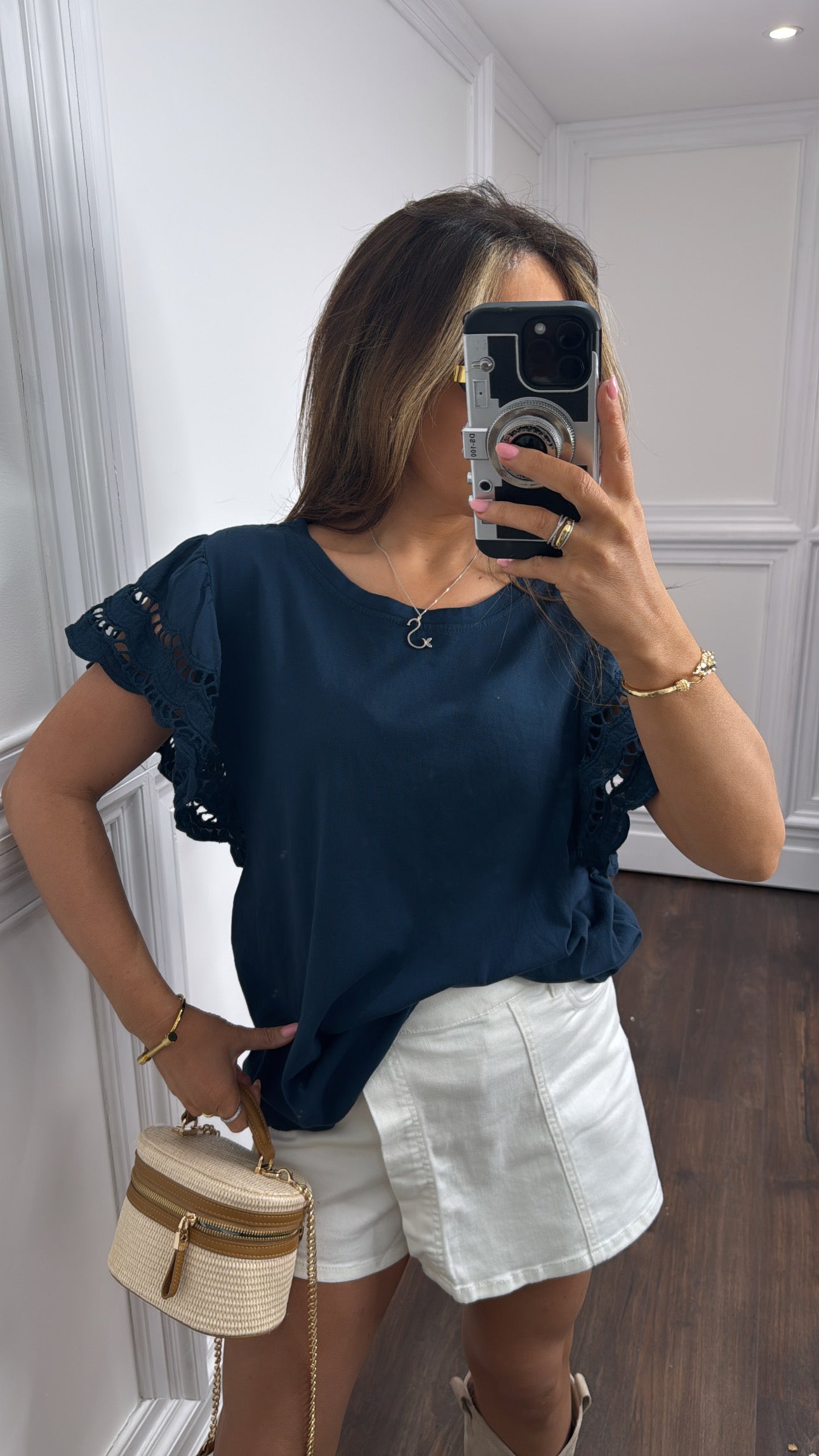 ELISIA navy broderie anglaise tshirt