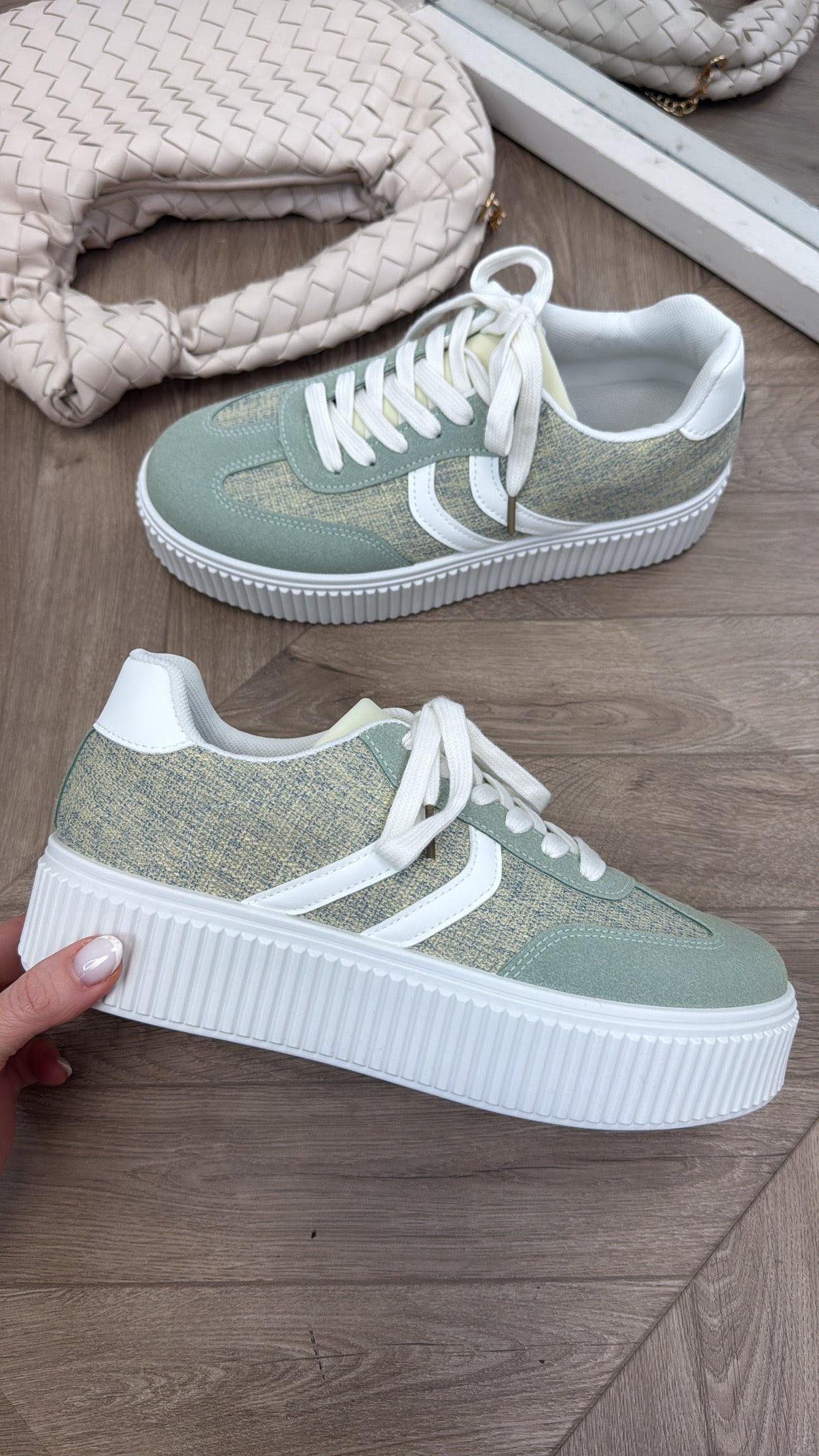 JOSIE mint platform trainers