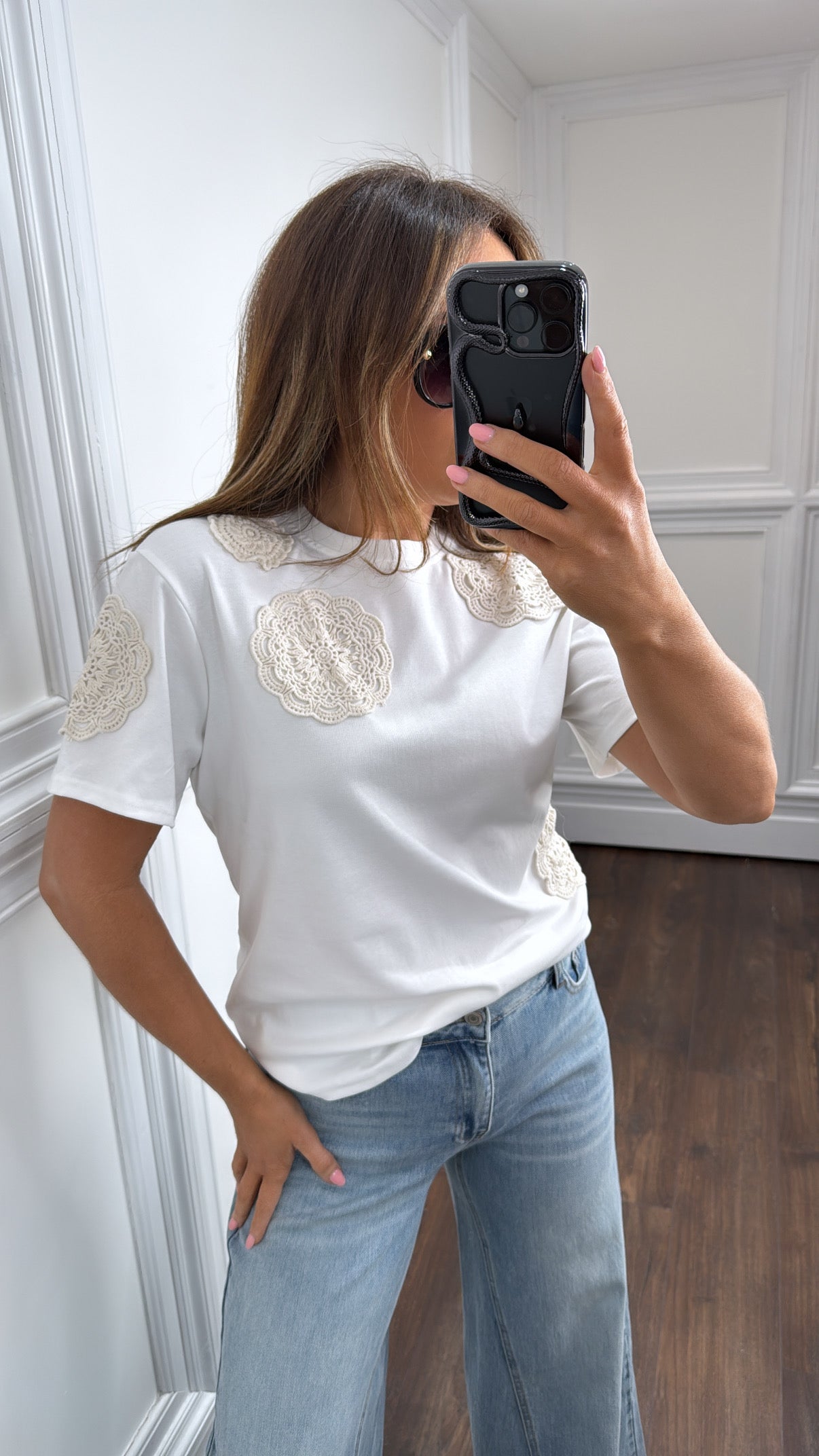 GEORGIA white t-shirt with cream crochet detail