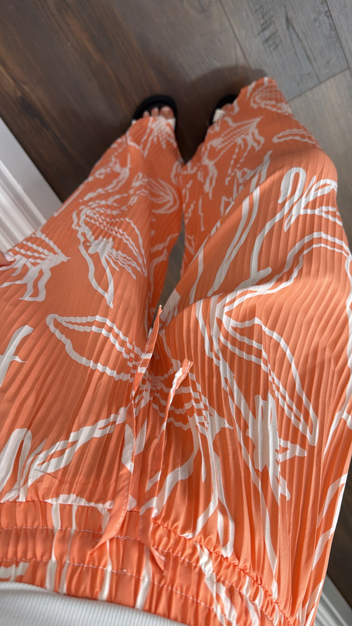 AVA coral abstract print plisse wide leg trousers