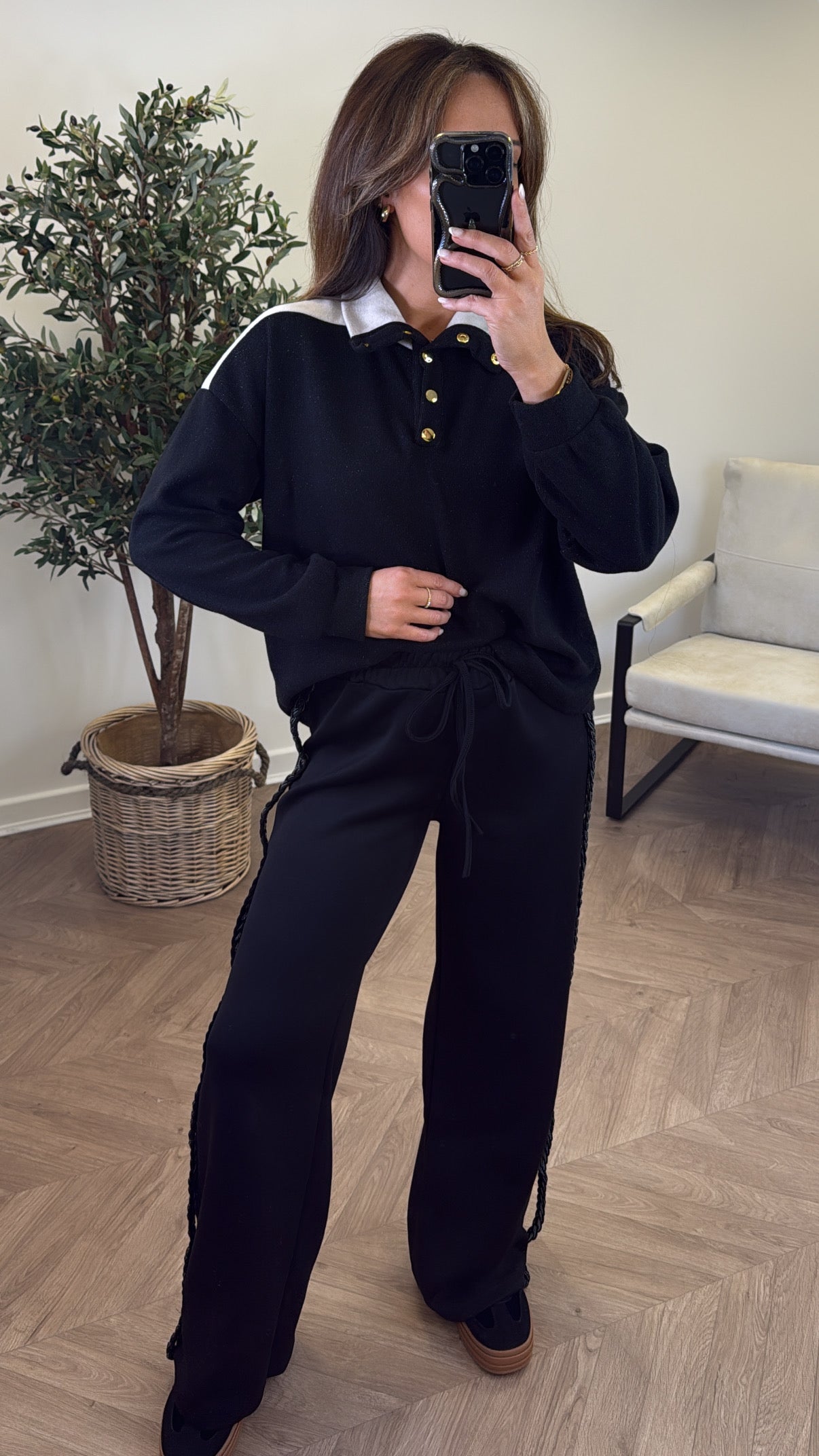 AVRIL black contrast soft knit jumper