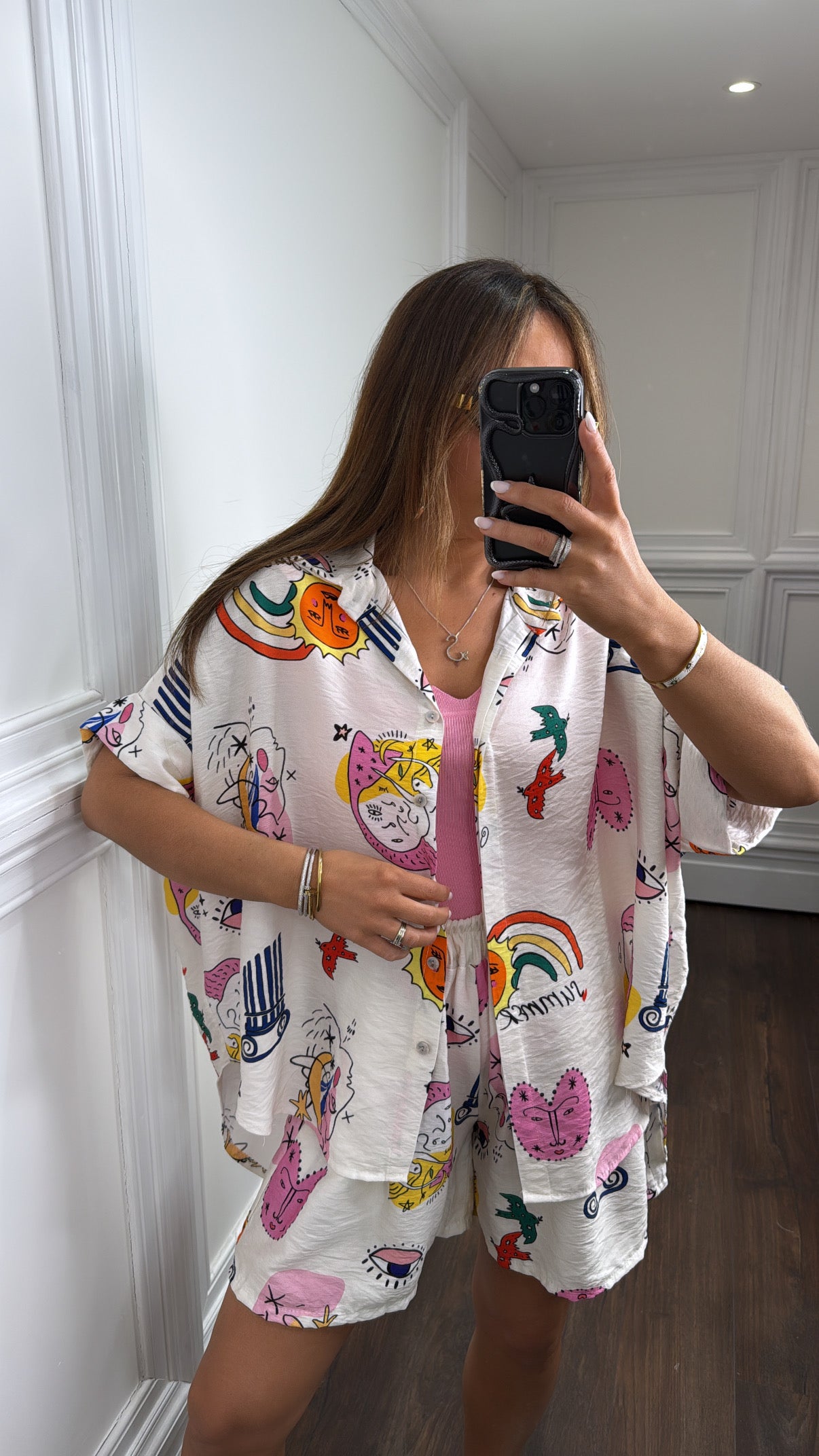 DANIKA white drawing top and shorts co-ord
