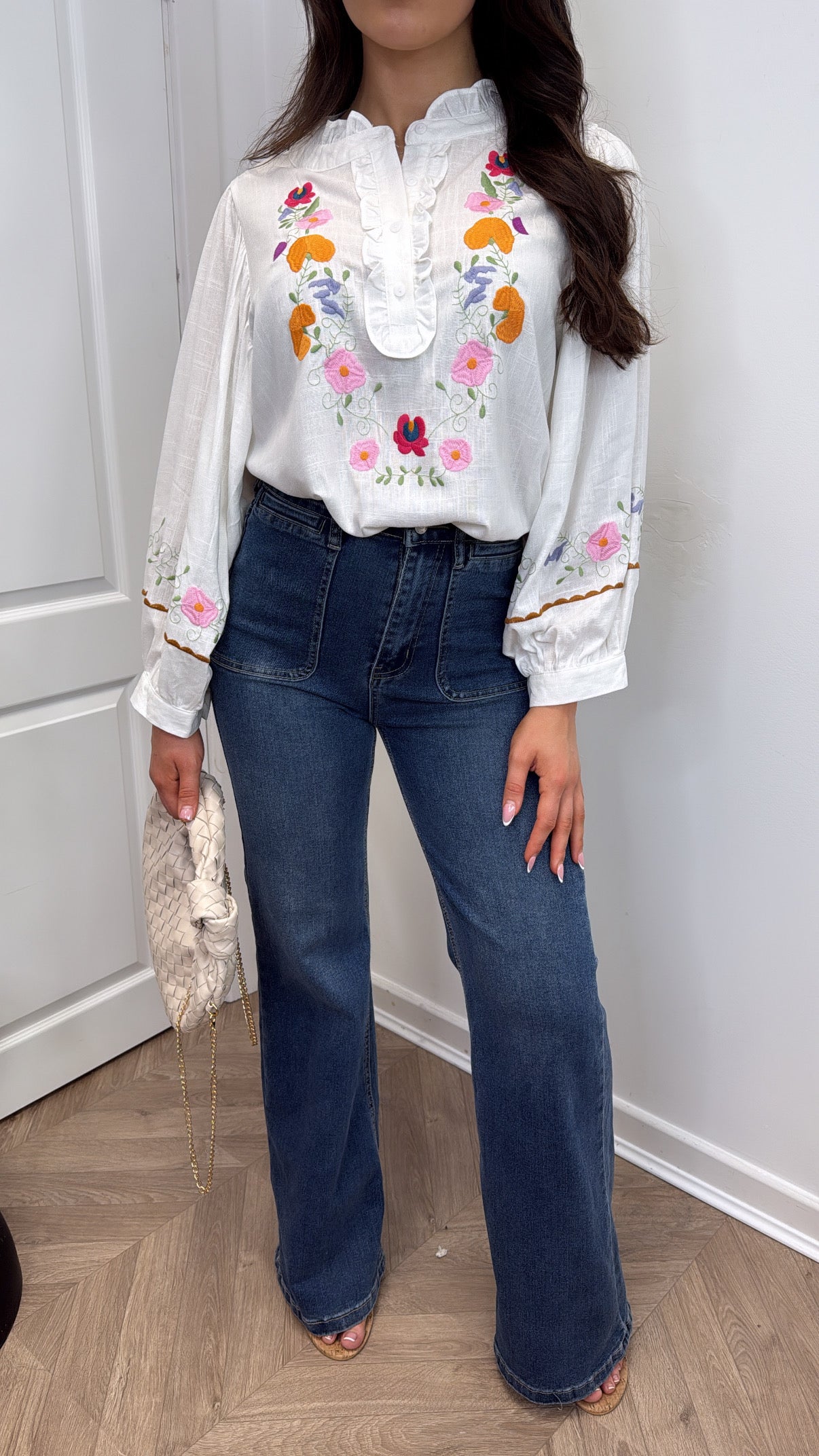 MURA white flower embroidered blouse