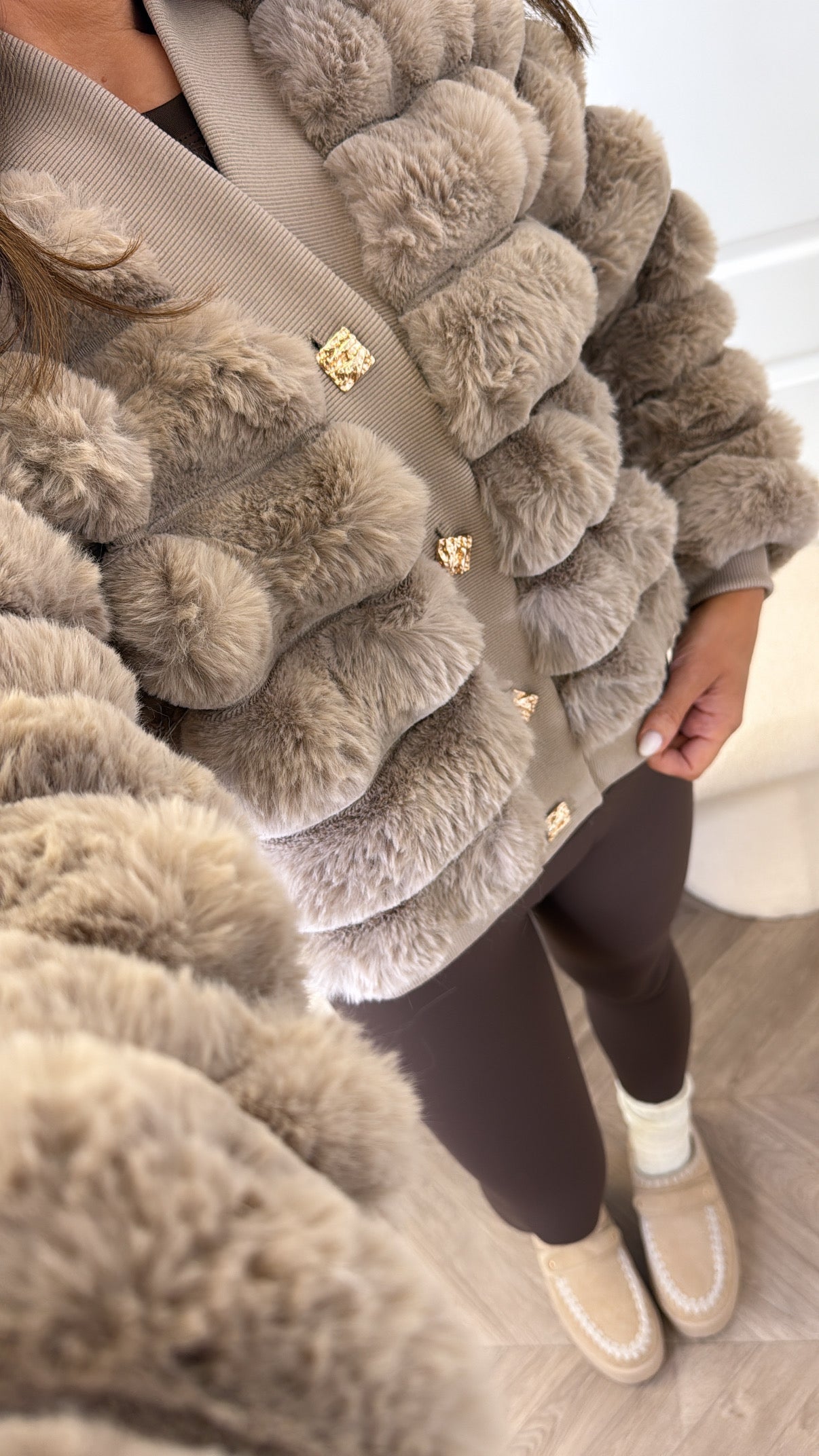 PORTIA beige faux fur cardigan