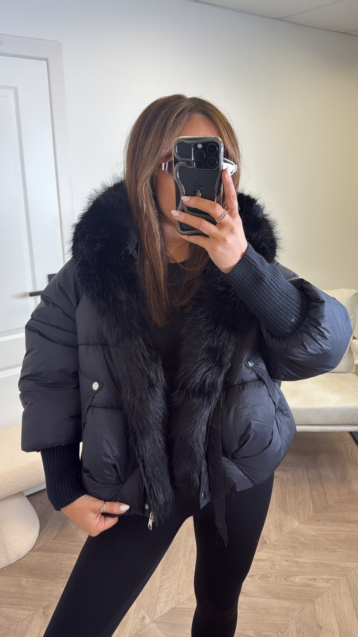 AMBER black puffer jacket with faux fur
