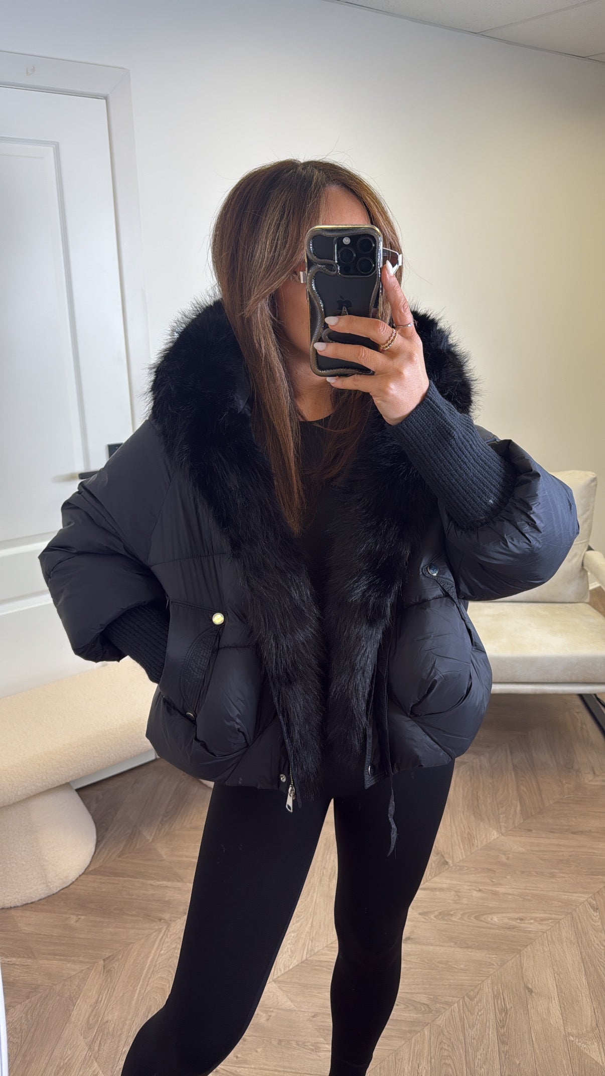 AMBER black puffer jacket with faux fur