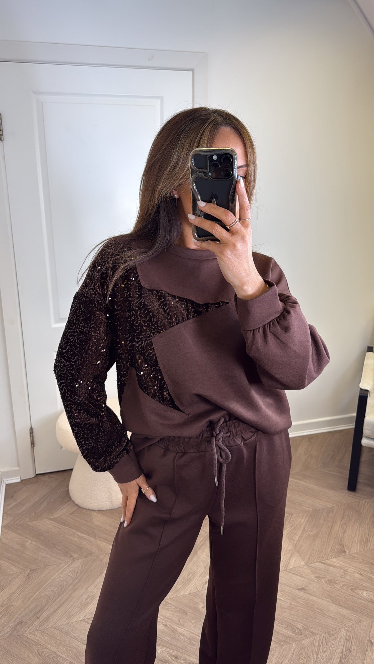 STARSTRUCK brown sequin star lounge set