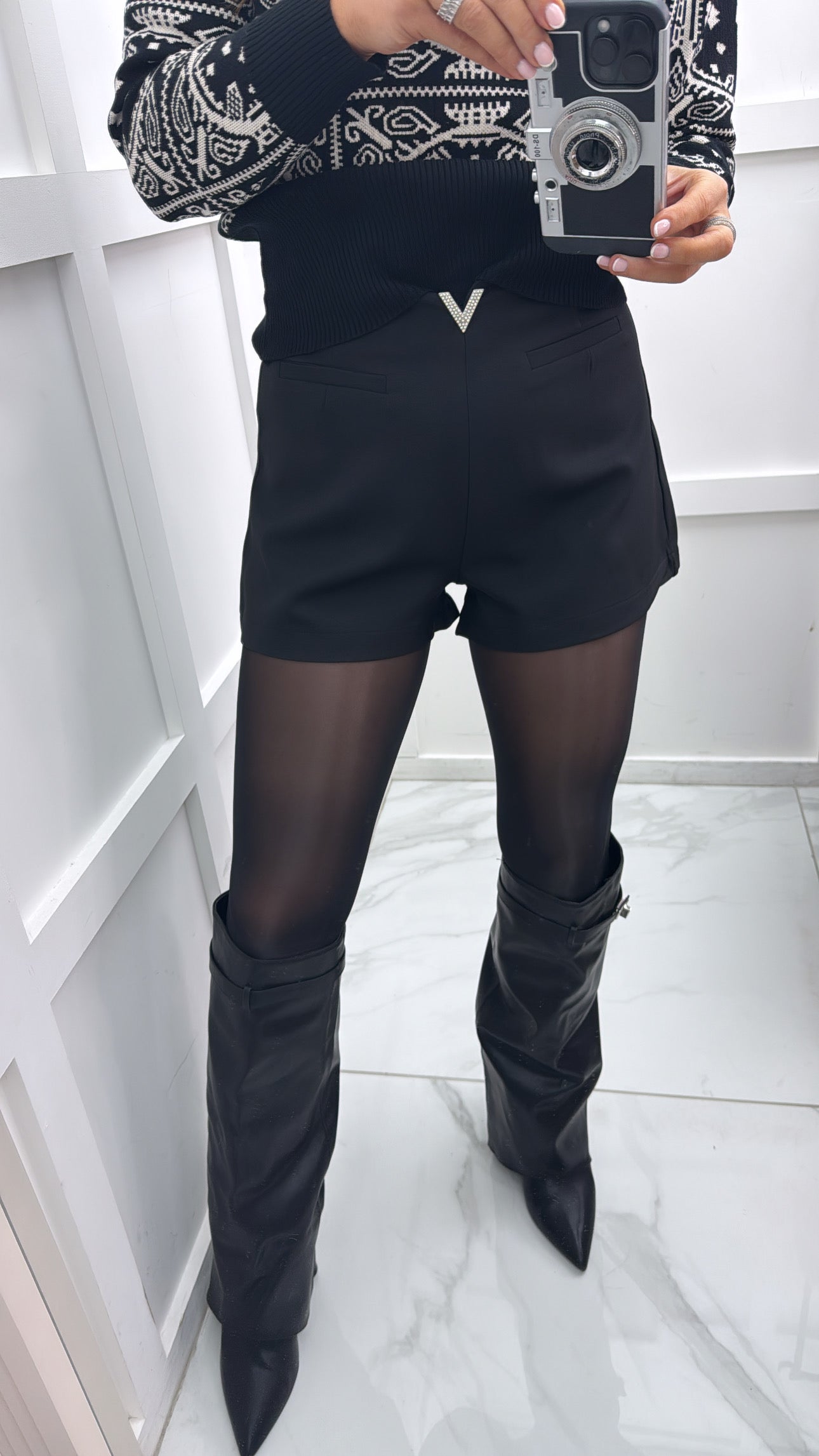 PETRA black tailored shorts with logo detail