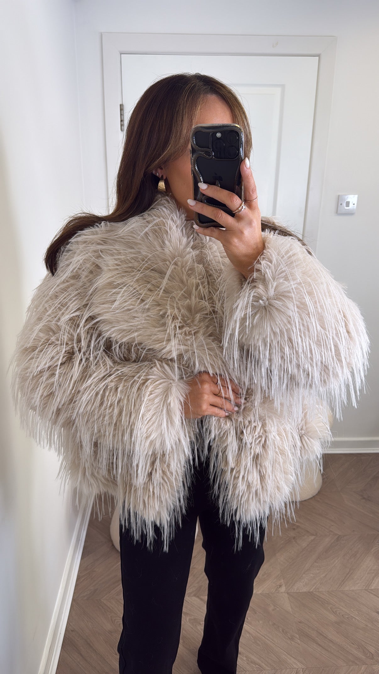 CARRIE beige faux fur jacket