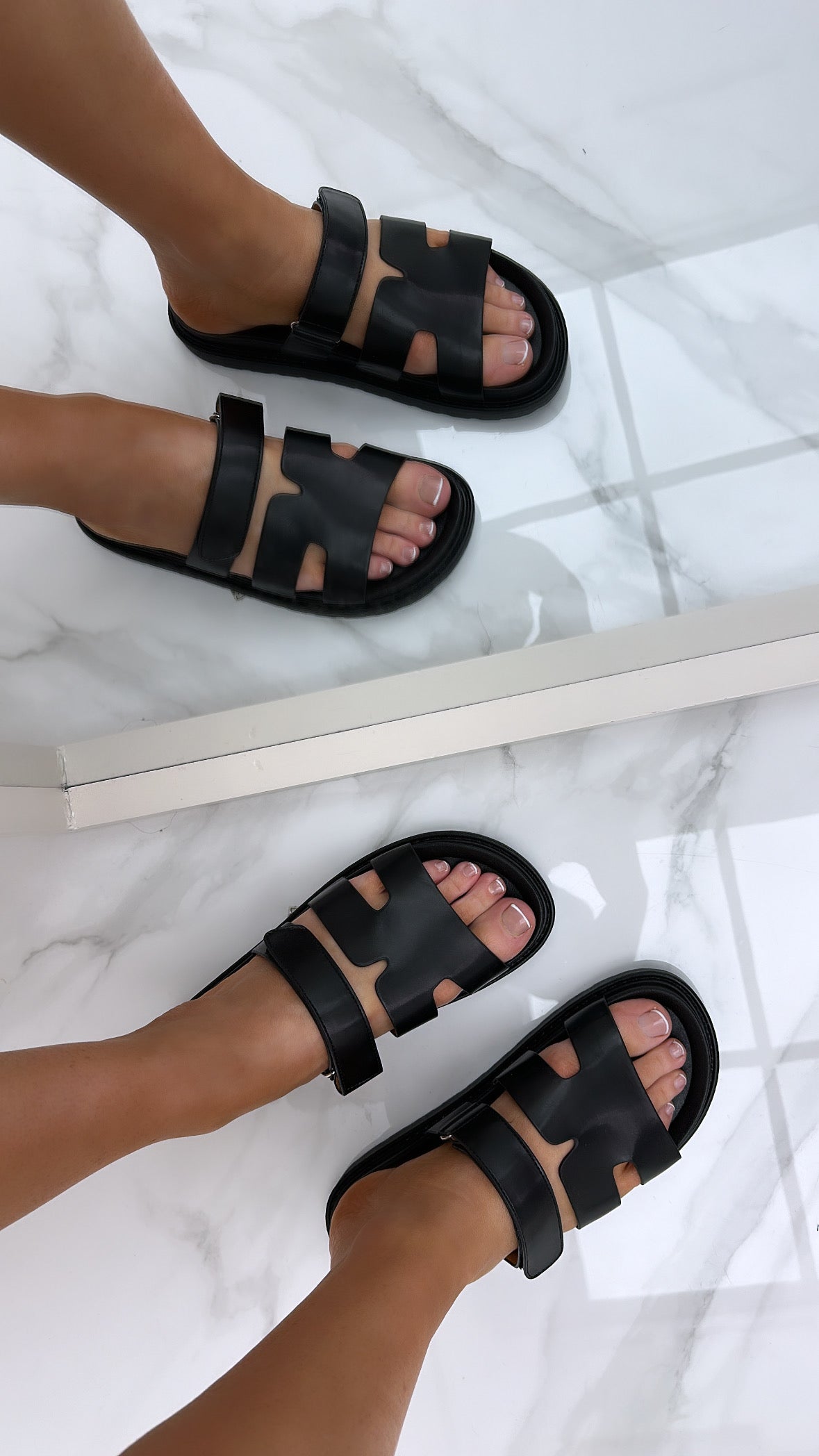 HELENA black sliders