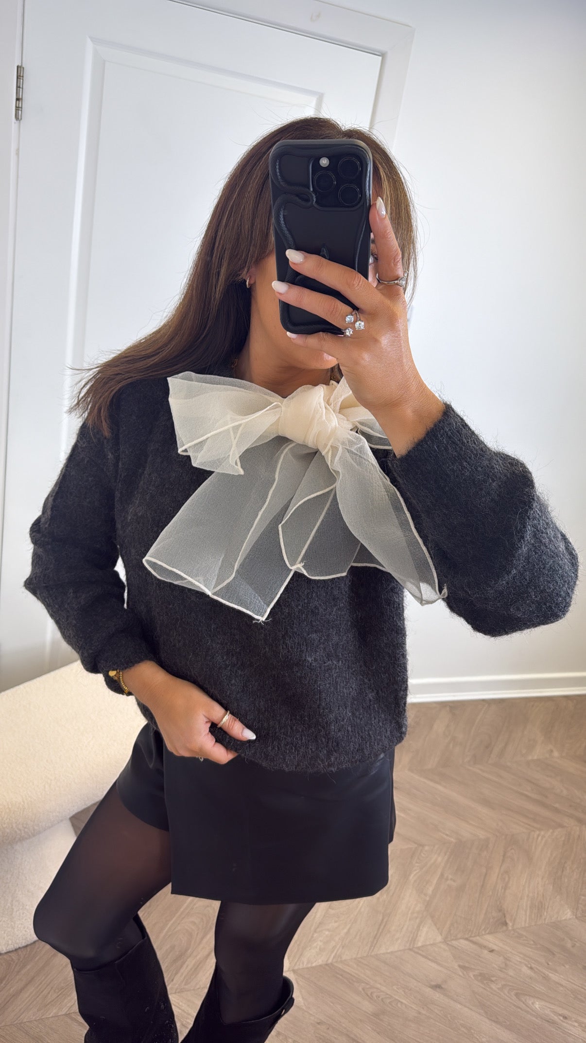 EMILIA black jumper with chiffon oversize bow