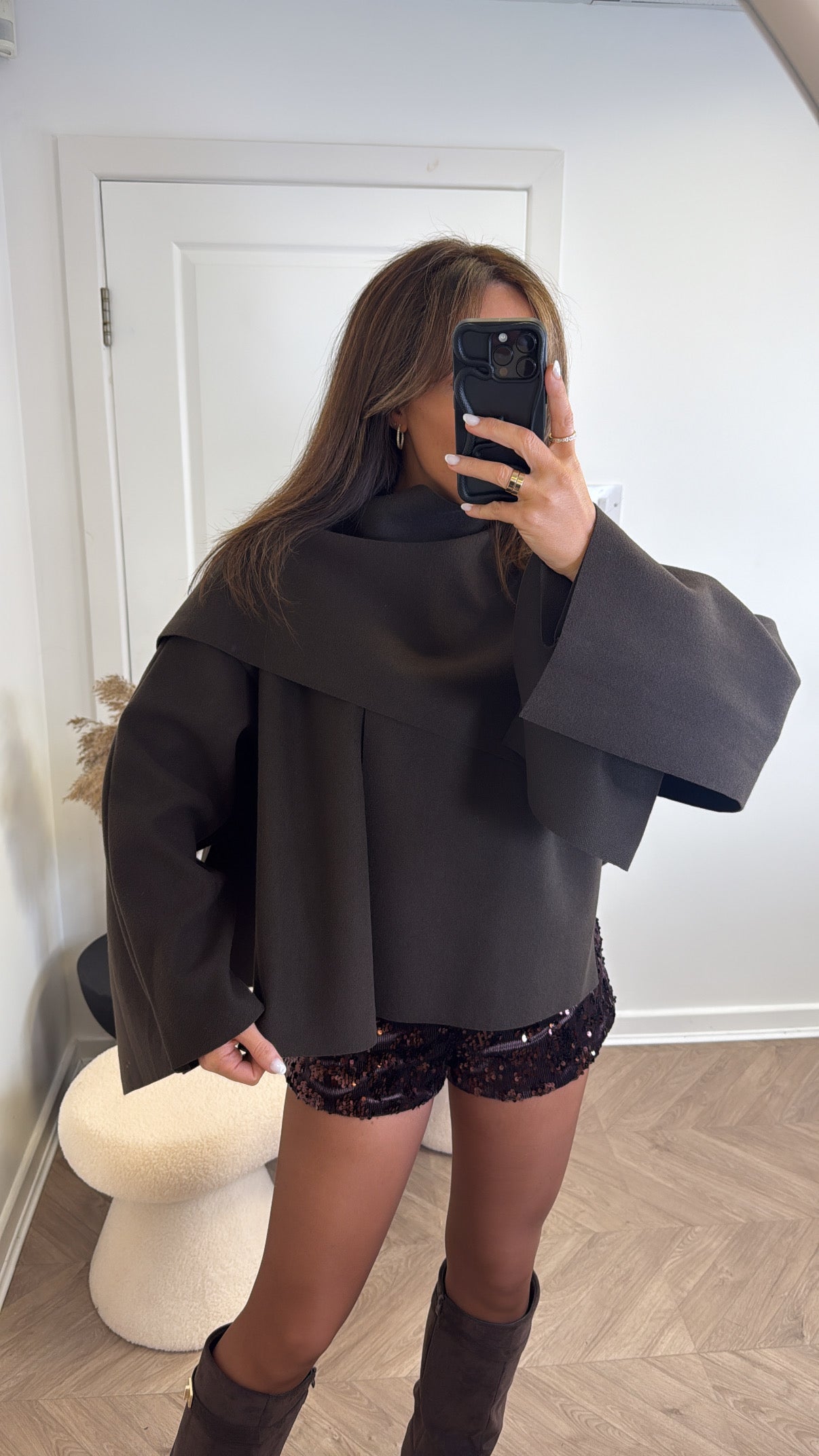 YARA brown layered cape