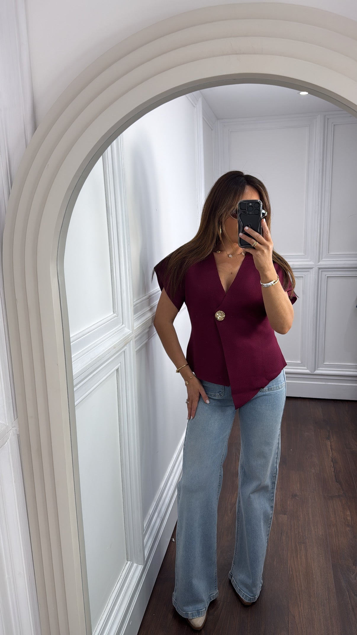 ALICE burgundy gold button top