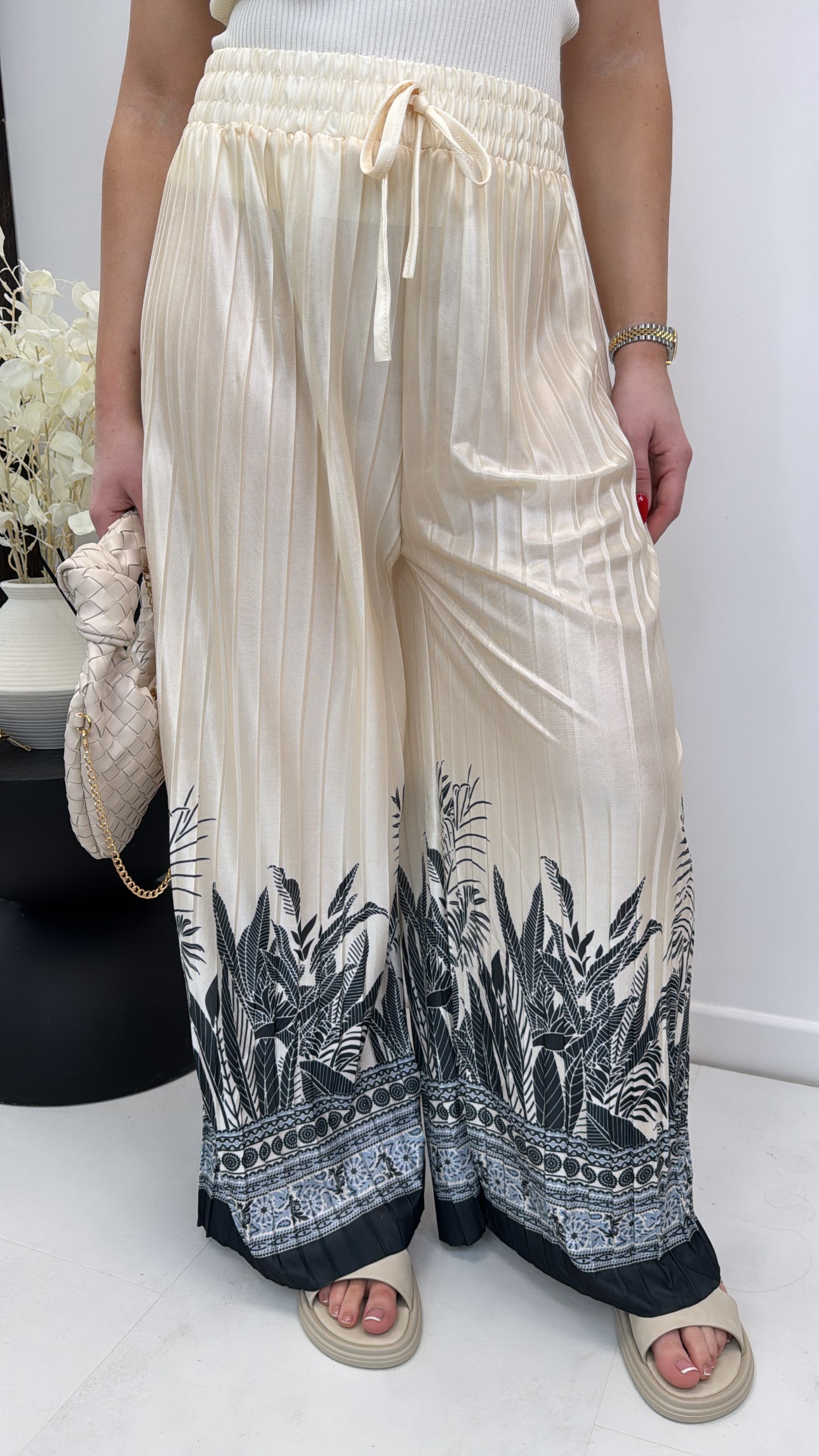 LIA black and cream palazzo trousers