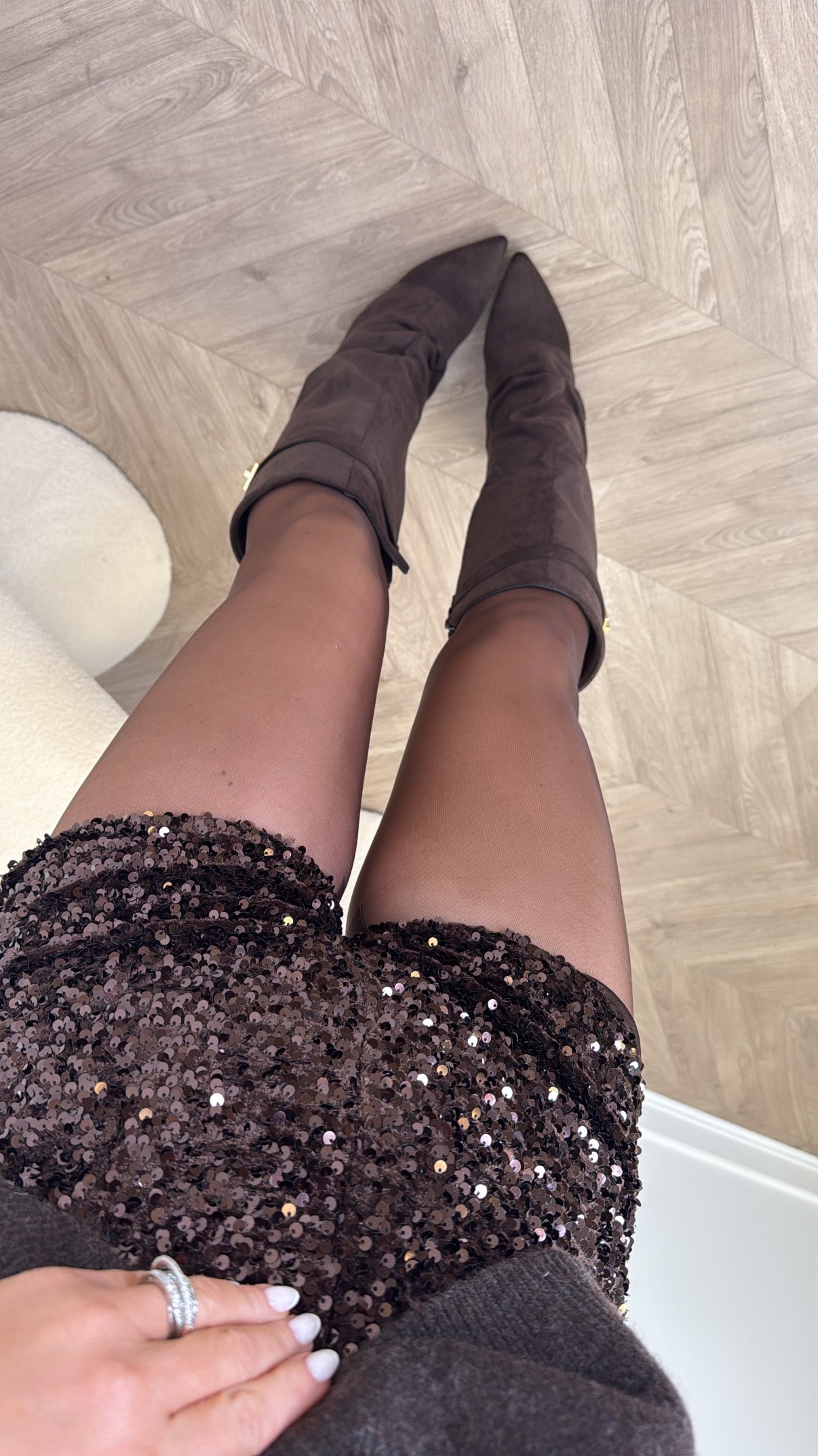 SASKIA brown sequin hot pants