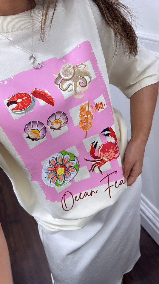 OCEAN FEAST cream oversized logo t-shirt