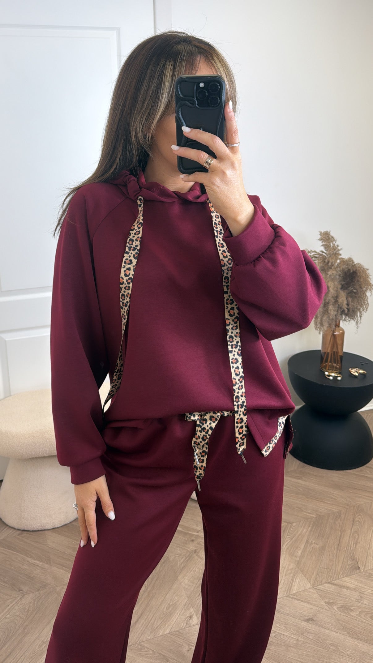 MILA burgundy lounge set with leopard ribbon