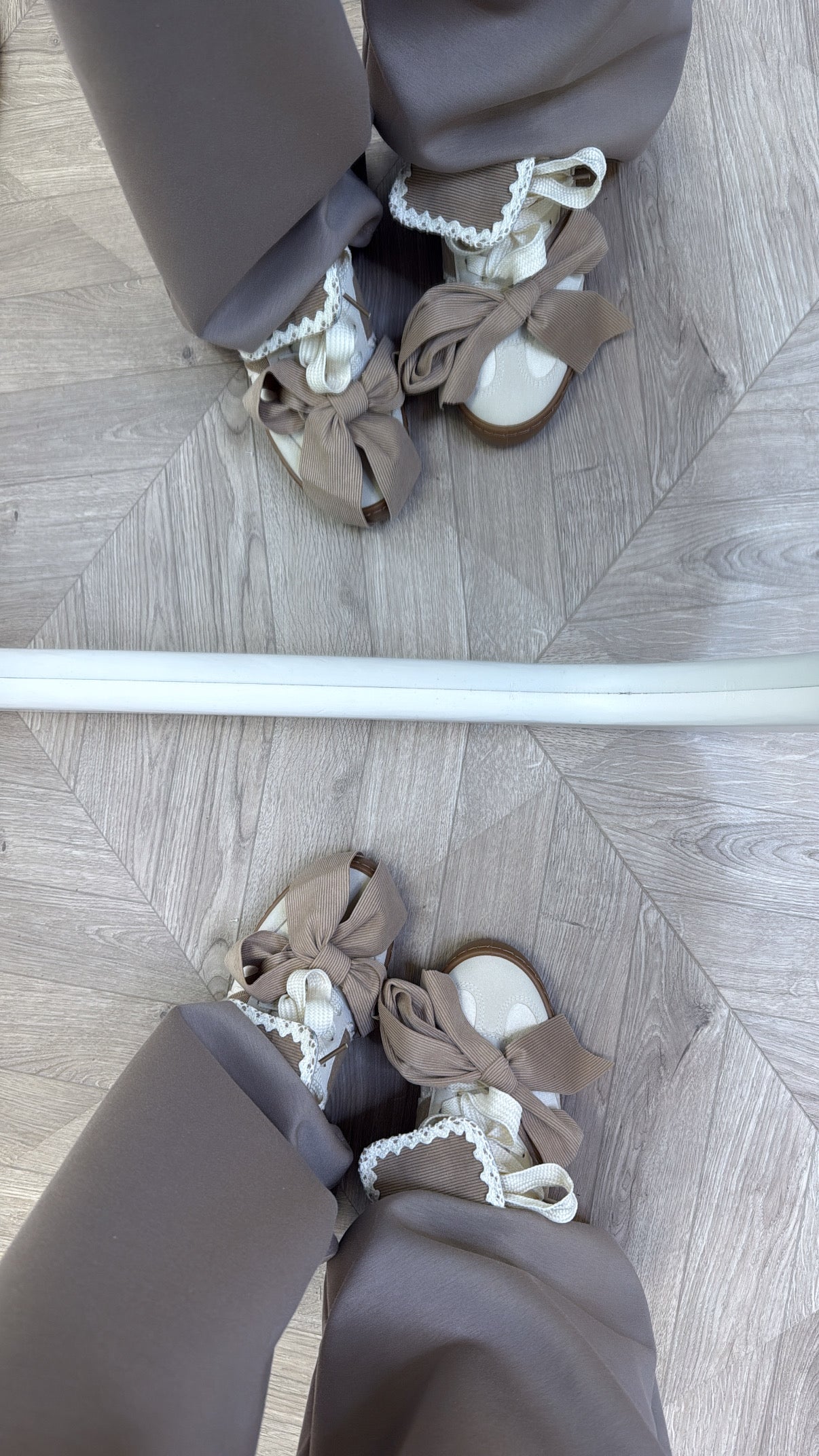 PHOENIX beige and cream bow detail trainers