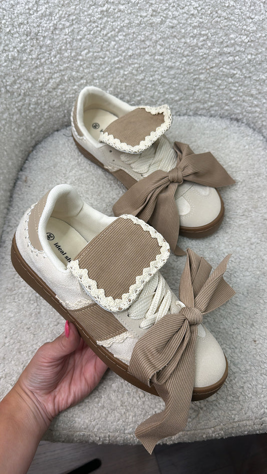 PHOENIX beige and cream bow detail trainers