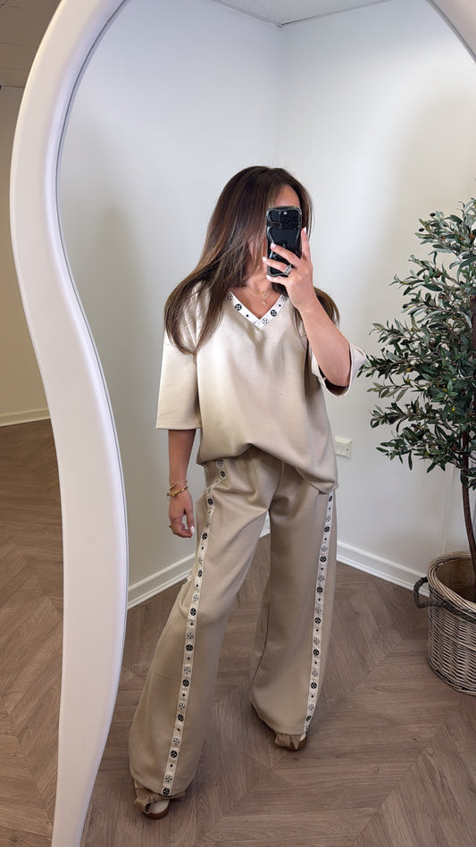 NEVAEH beige v-neck lounge suit