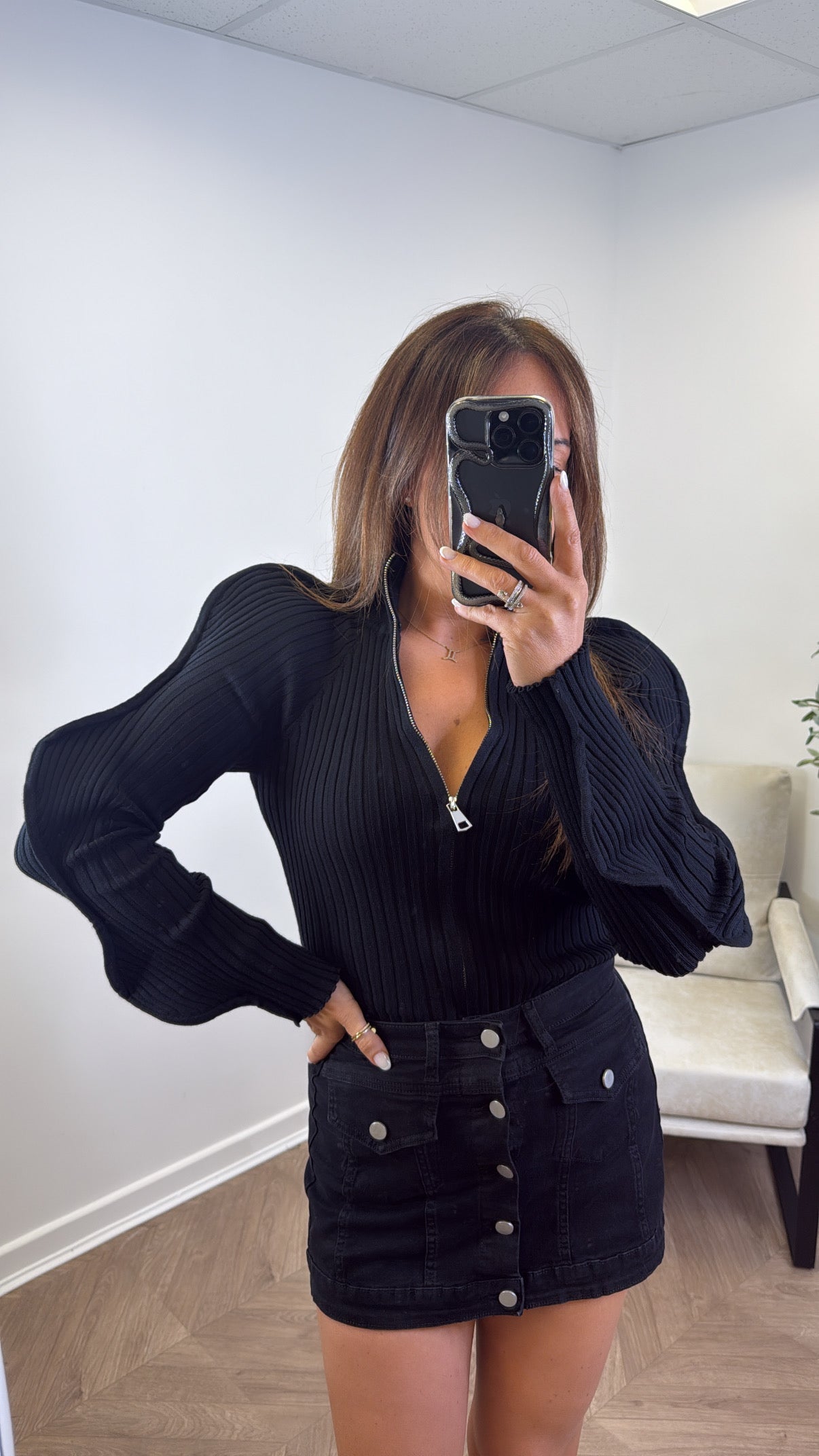 HATTIE black ribbed zip up top