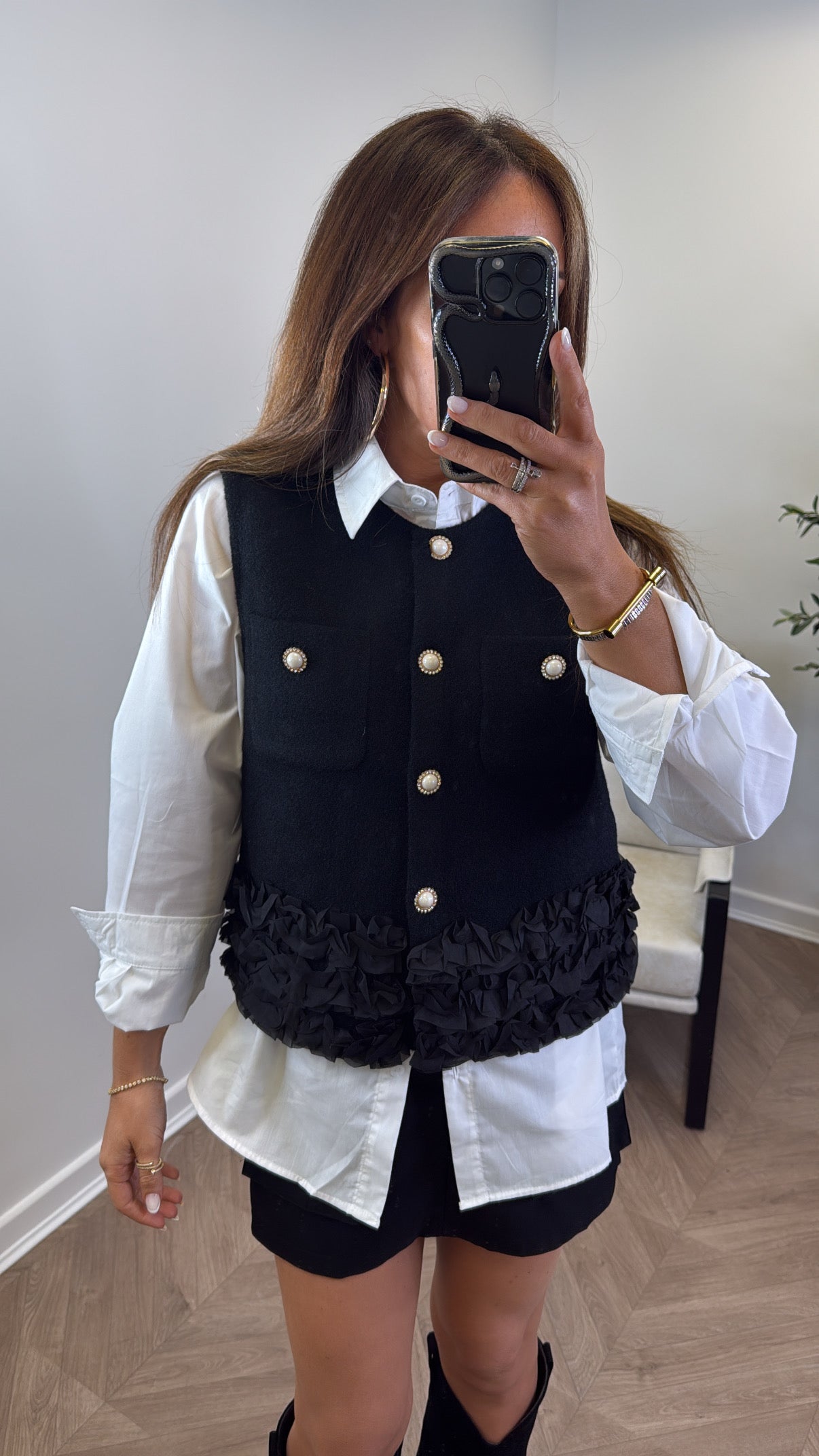 CHARLOTTE black soft waist jacket and white shirt
