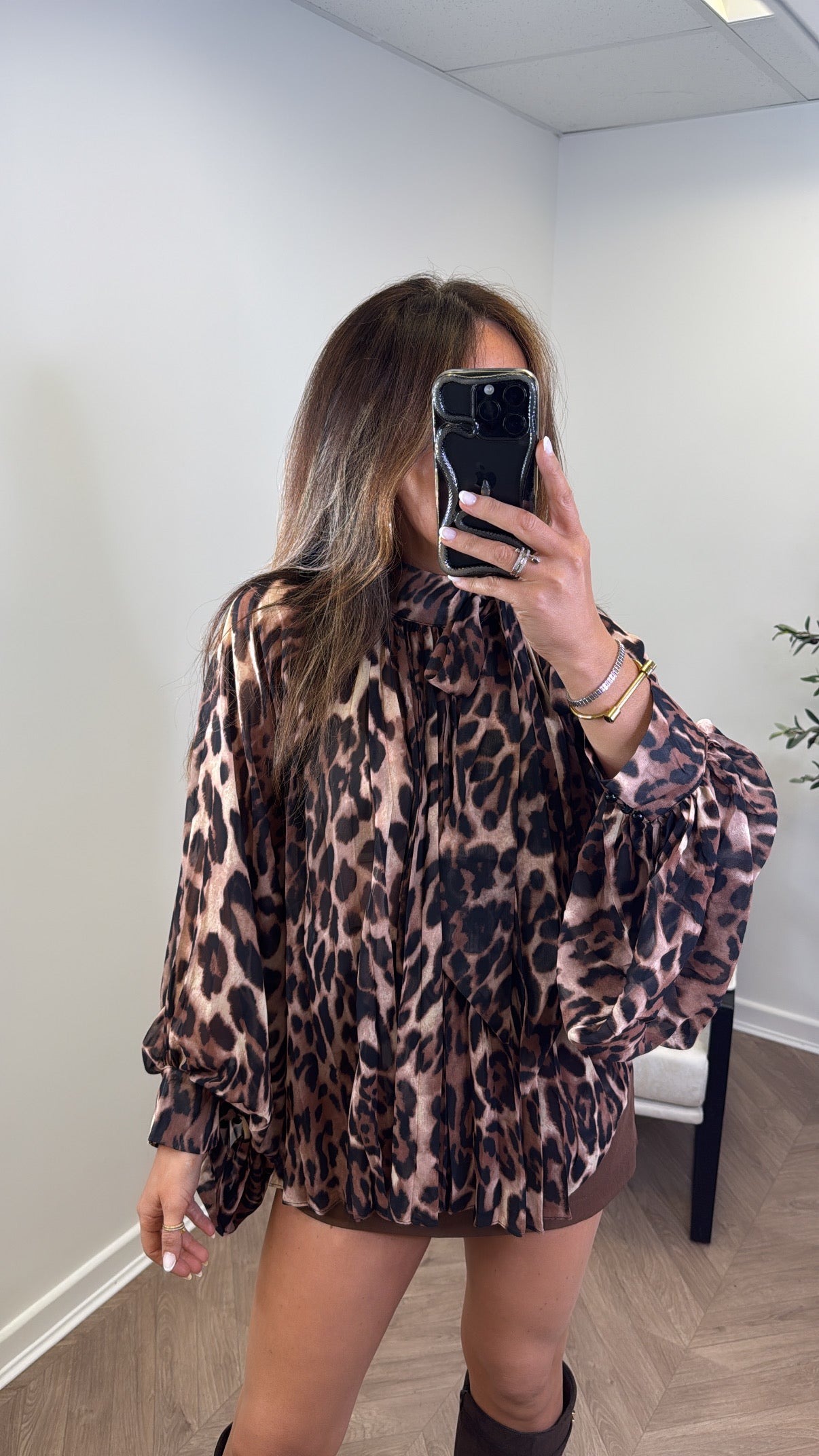 SAFFI leopard pussy bow blouse