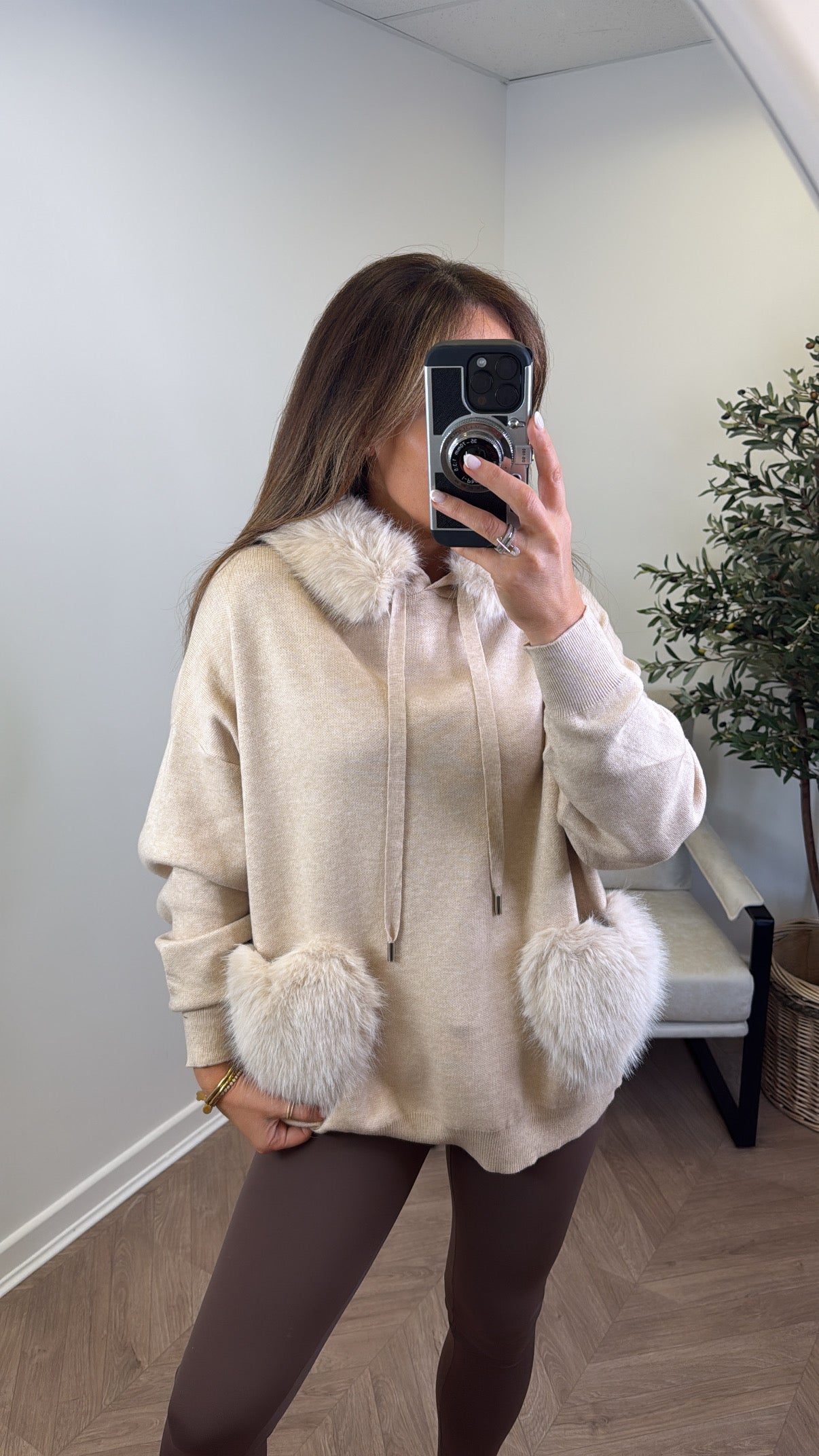 FELICITY beige faux fur trim hoody