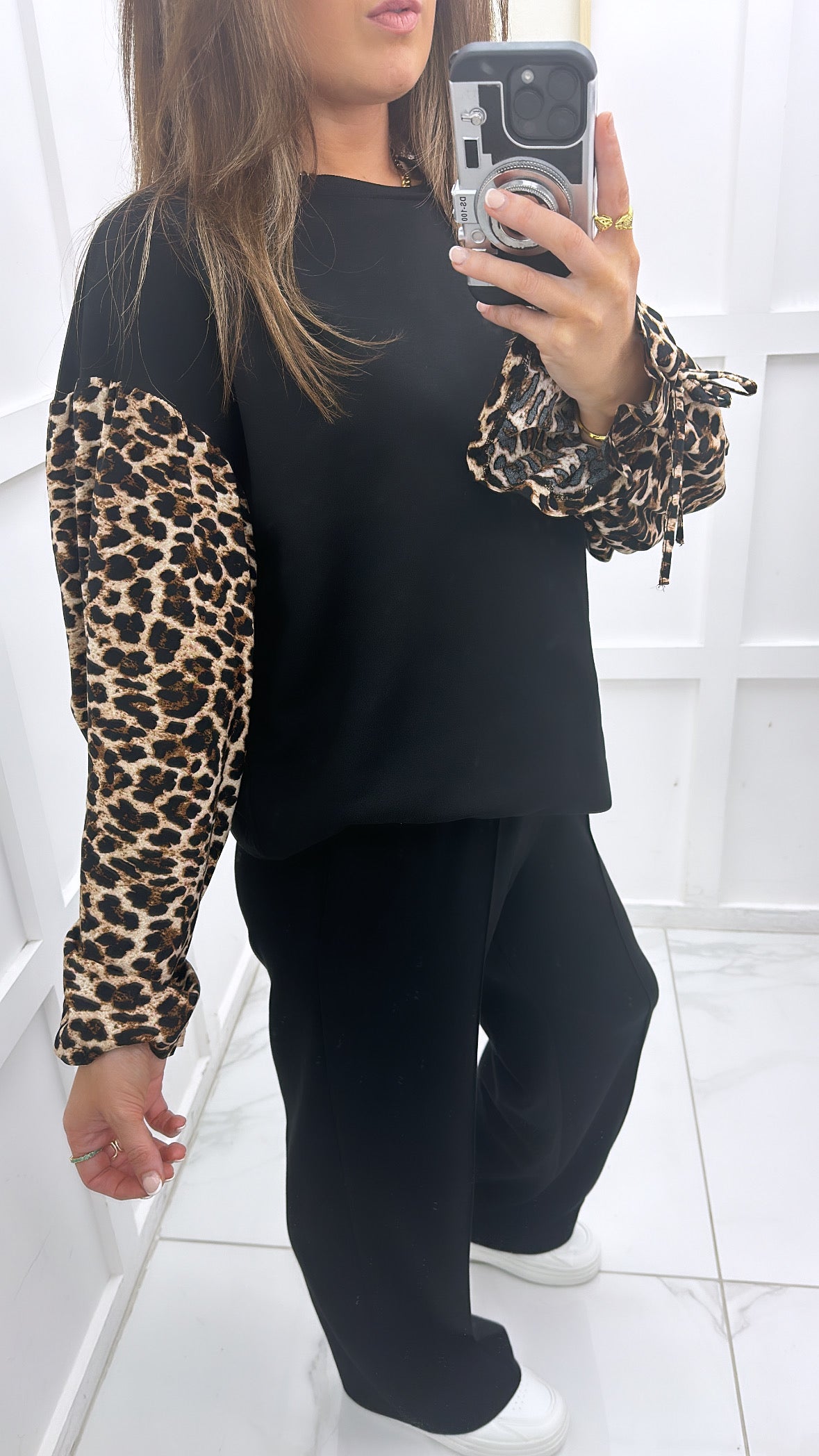 ESME black sweatshirt with leopard print sleeves