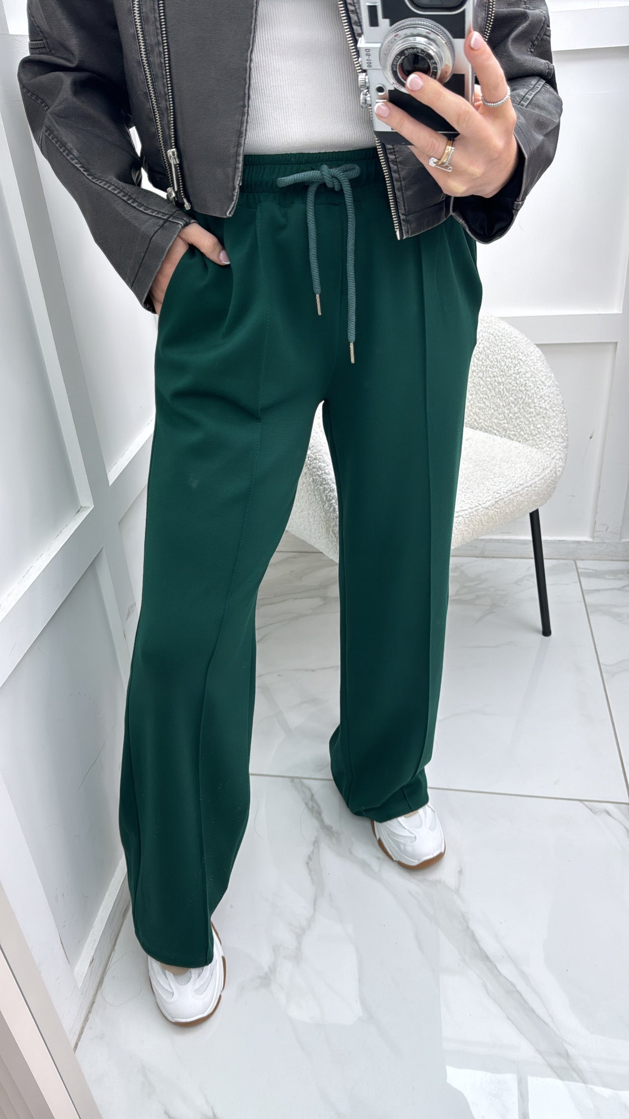 KYLIE green super soft jogger with exposed seam detail