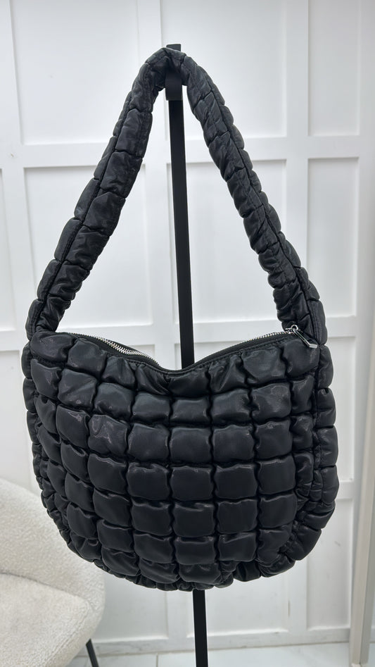 KAYLEY black quilted shoulder bag