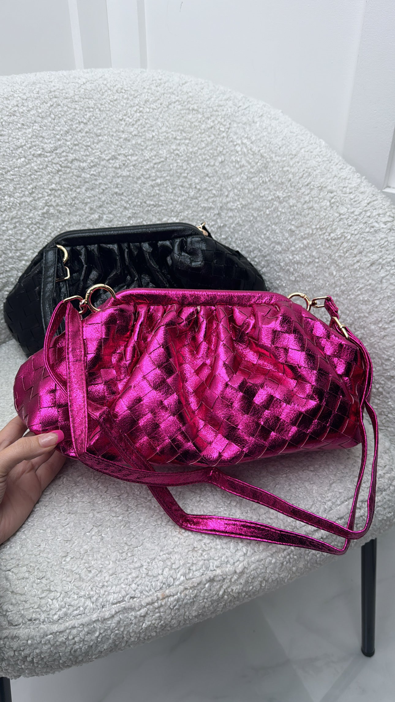 MELODY fuchsia metallic woven shoulder bag