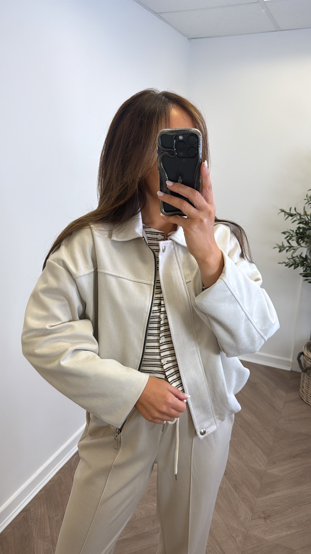 WINNIE cream faux suede jacket