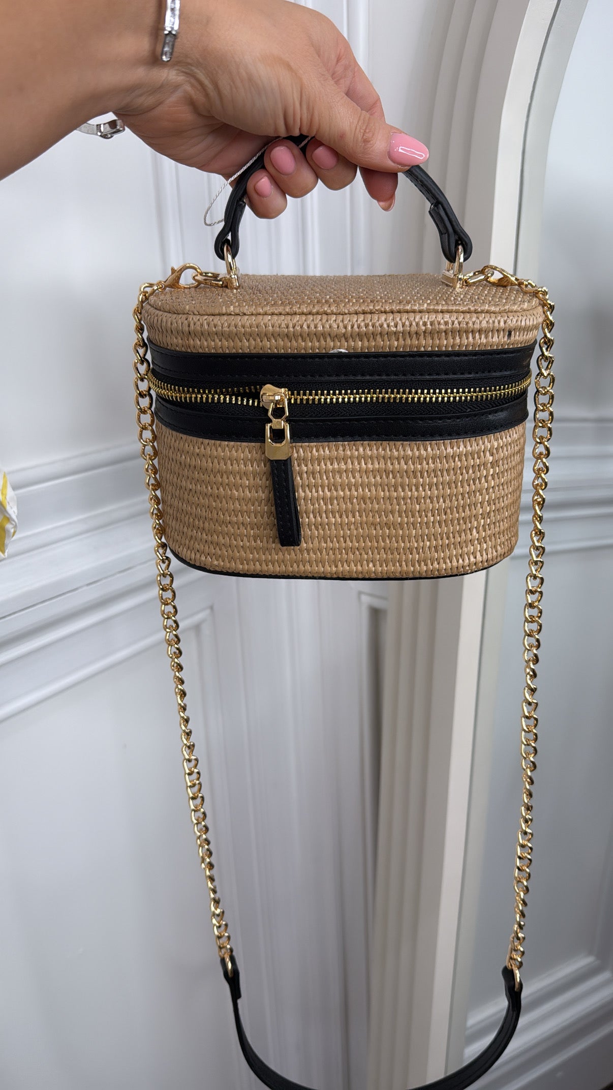 FREYA black and beige bucket bag