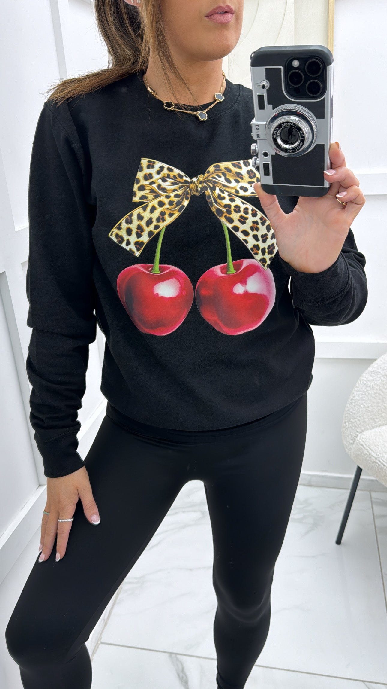 ANNA black leopard cherry sweatshirt