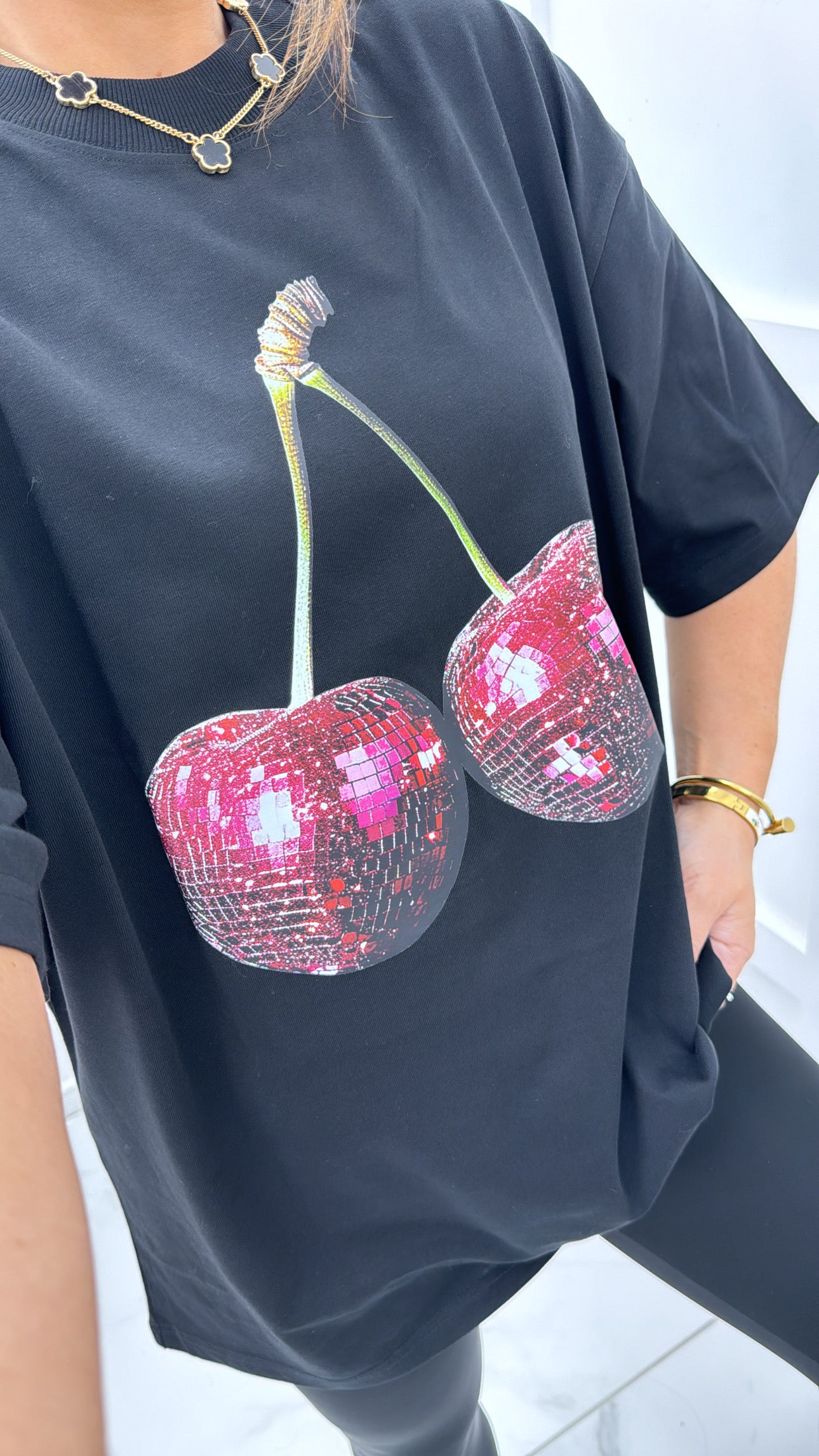 CHERIE black oversize t-shirt with sequin cherry design