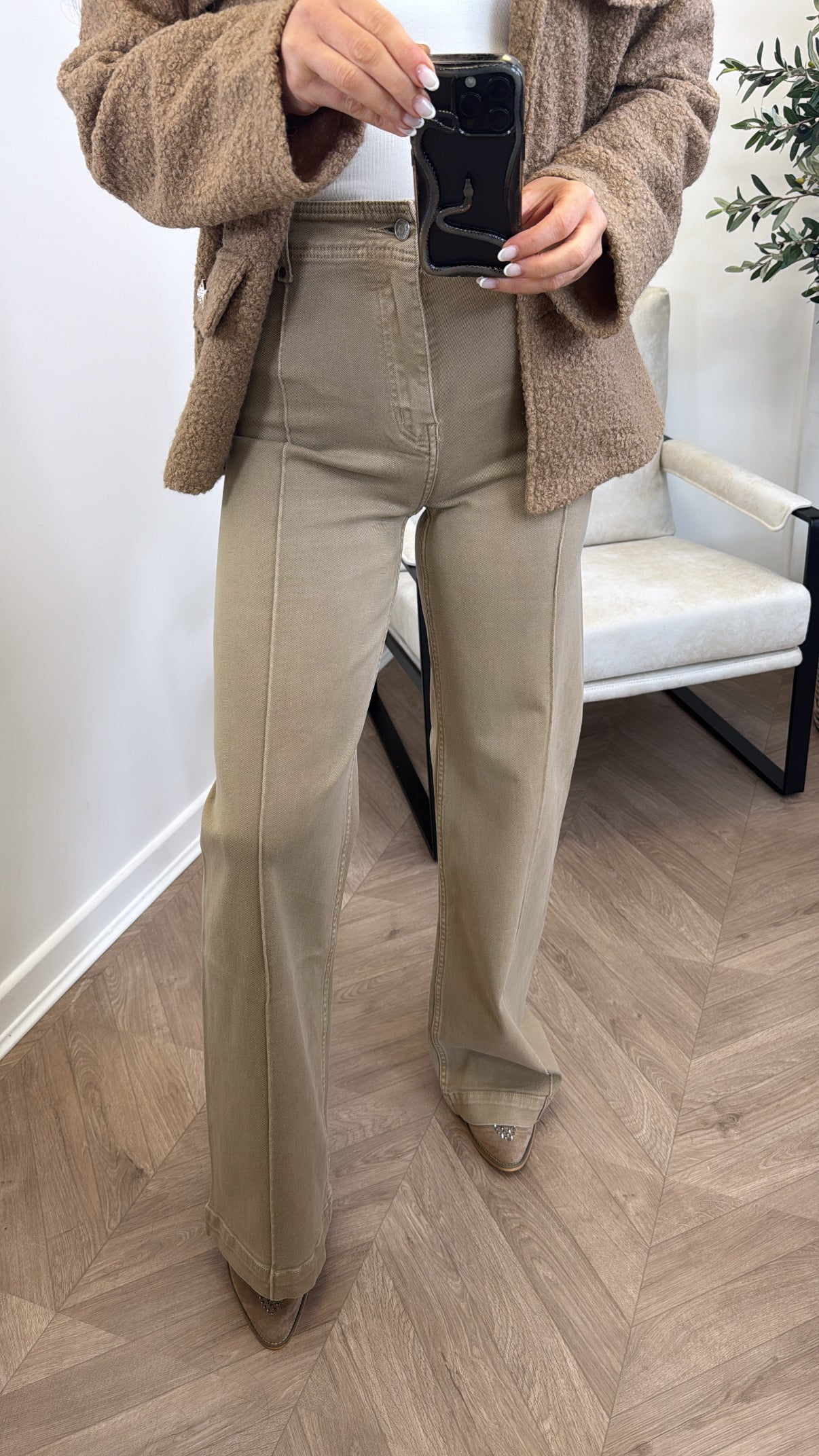 JAYDEN beige wide leg denim jeans (longer length)