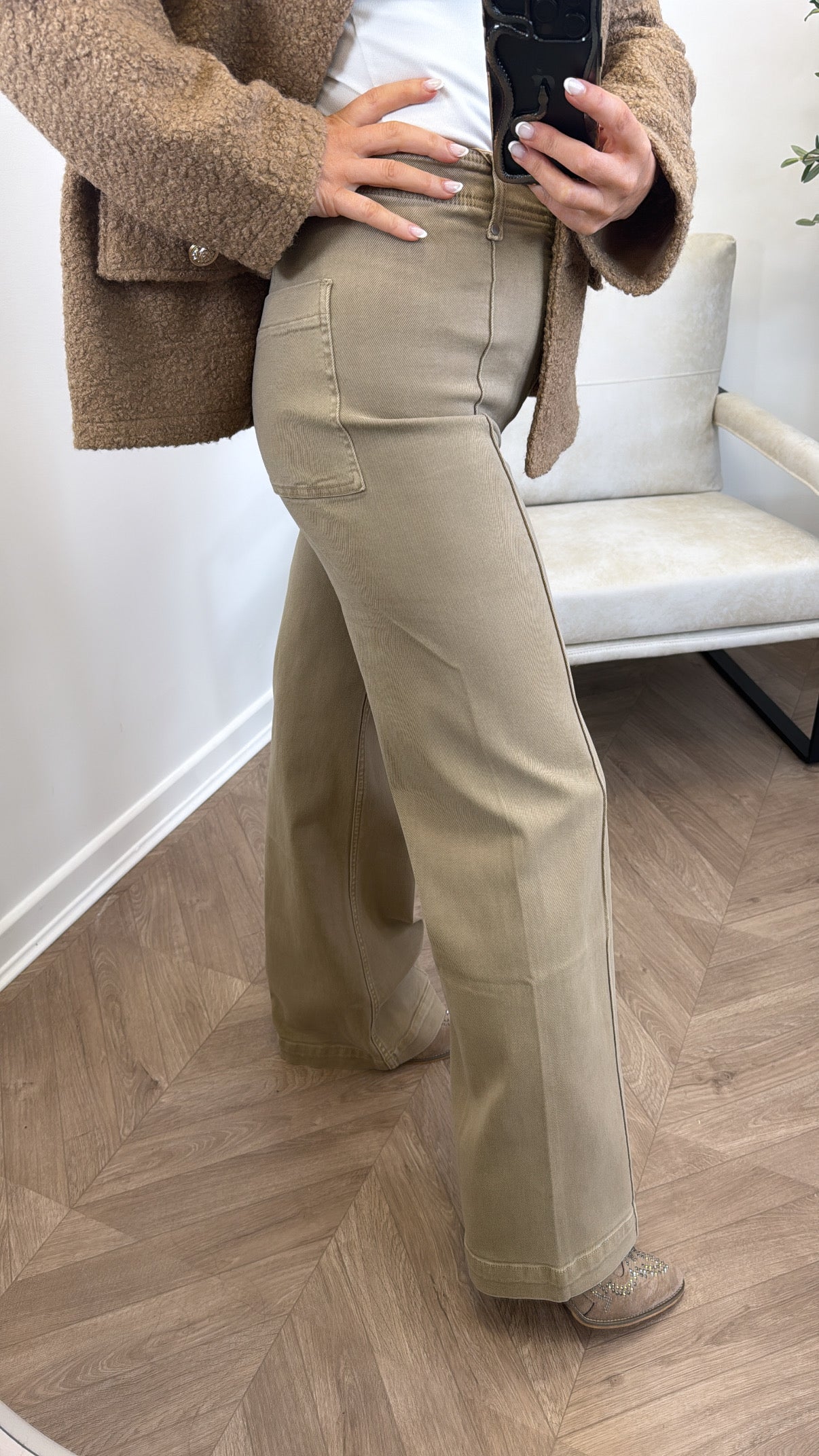 JAYDEN beige wide leg denim jeans (longer length)