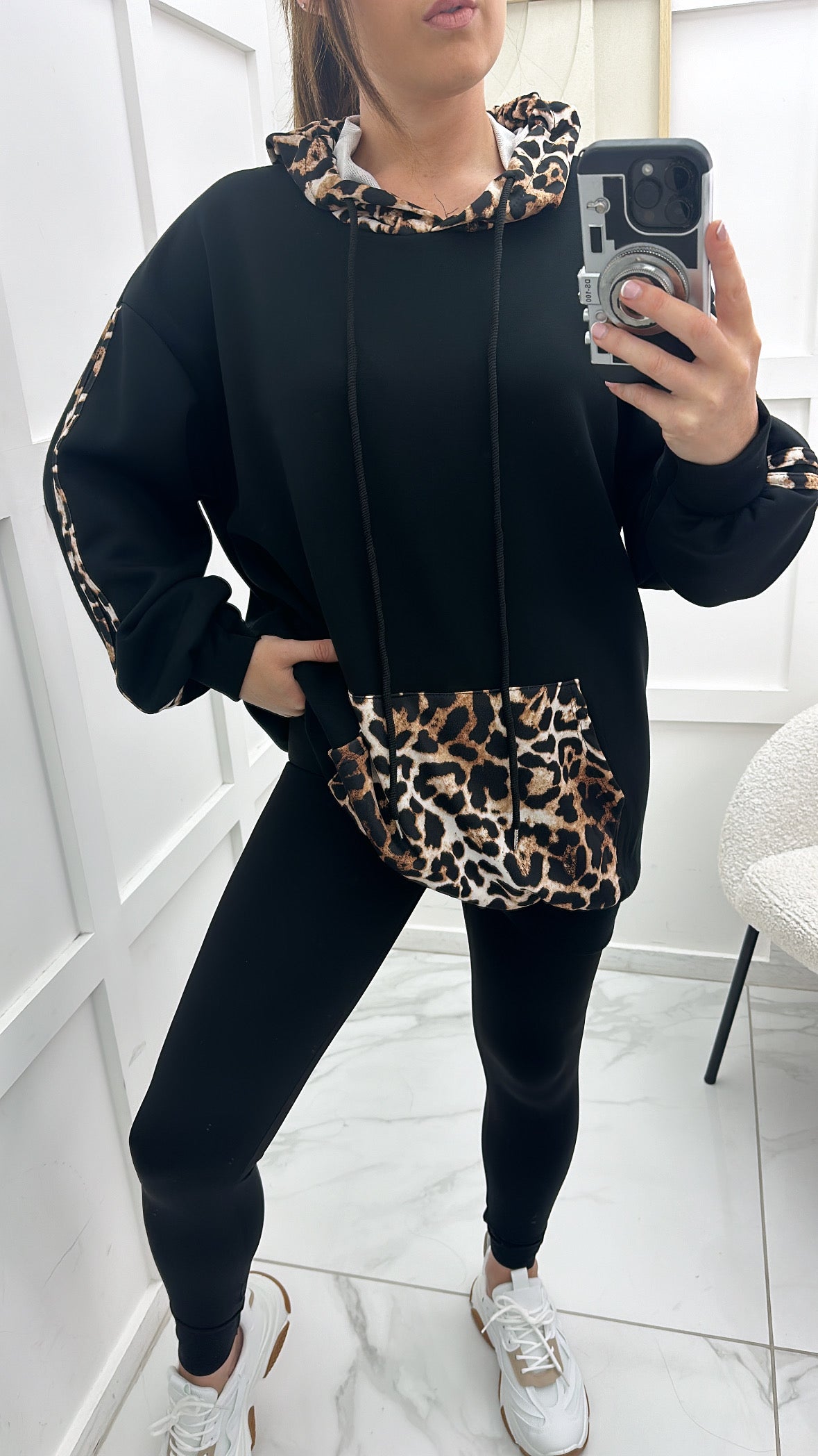 GEORGIA black oversized hoody with contrast leopard print