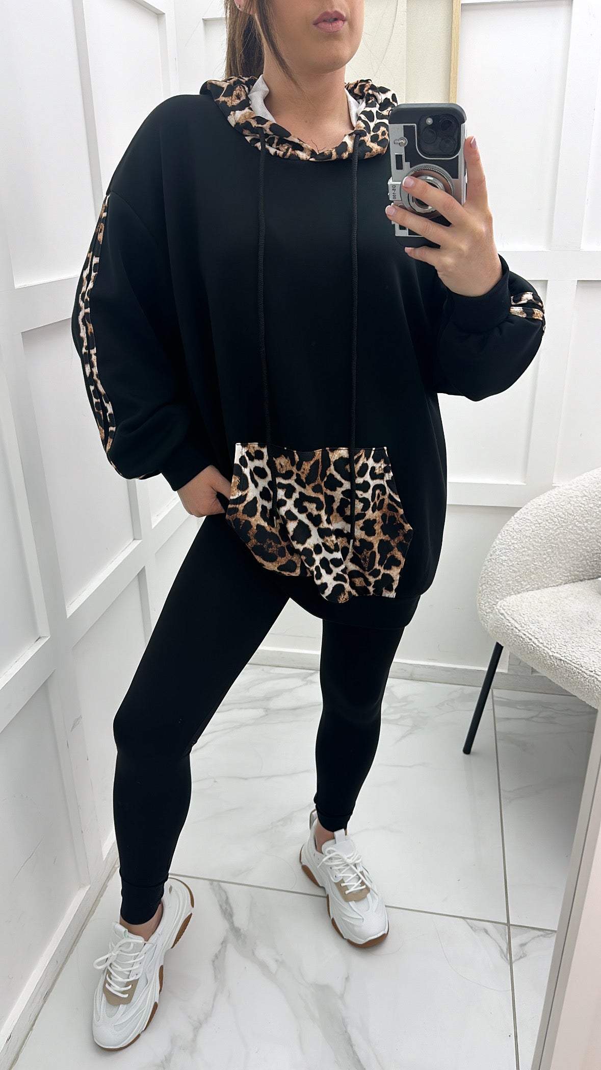 GEORGIA black oversized hoody with contrast leopard print