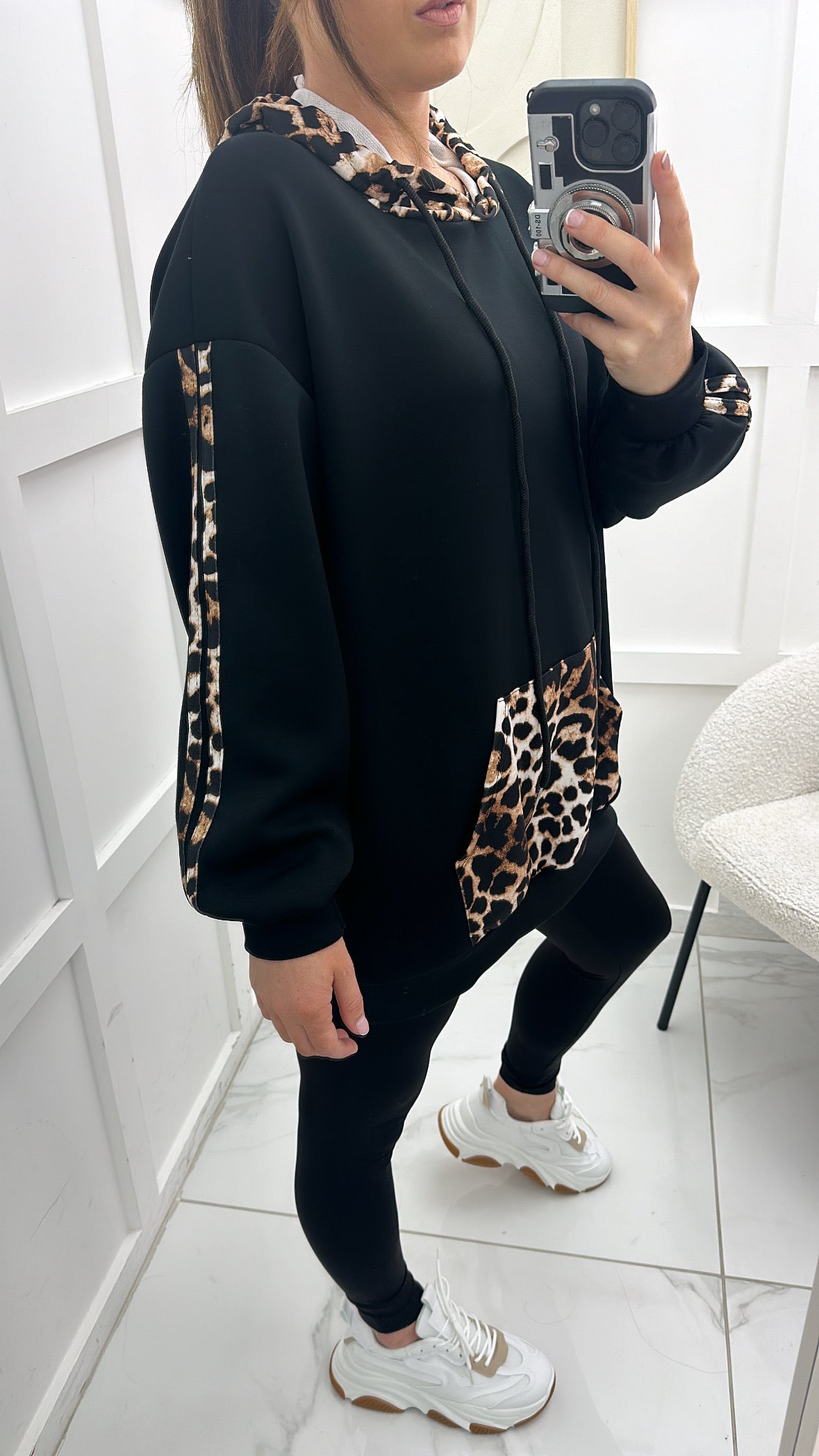 GEORGIA black oversized hoody with contrast leopard print